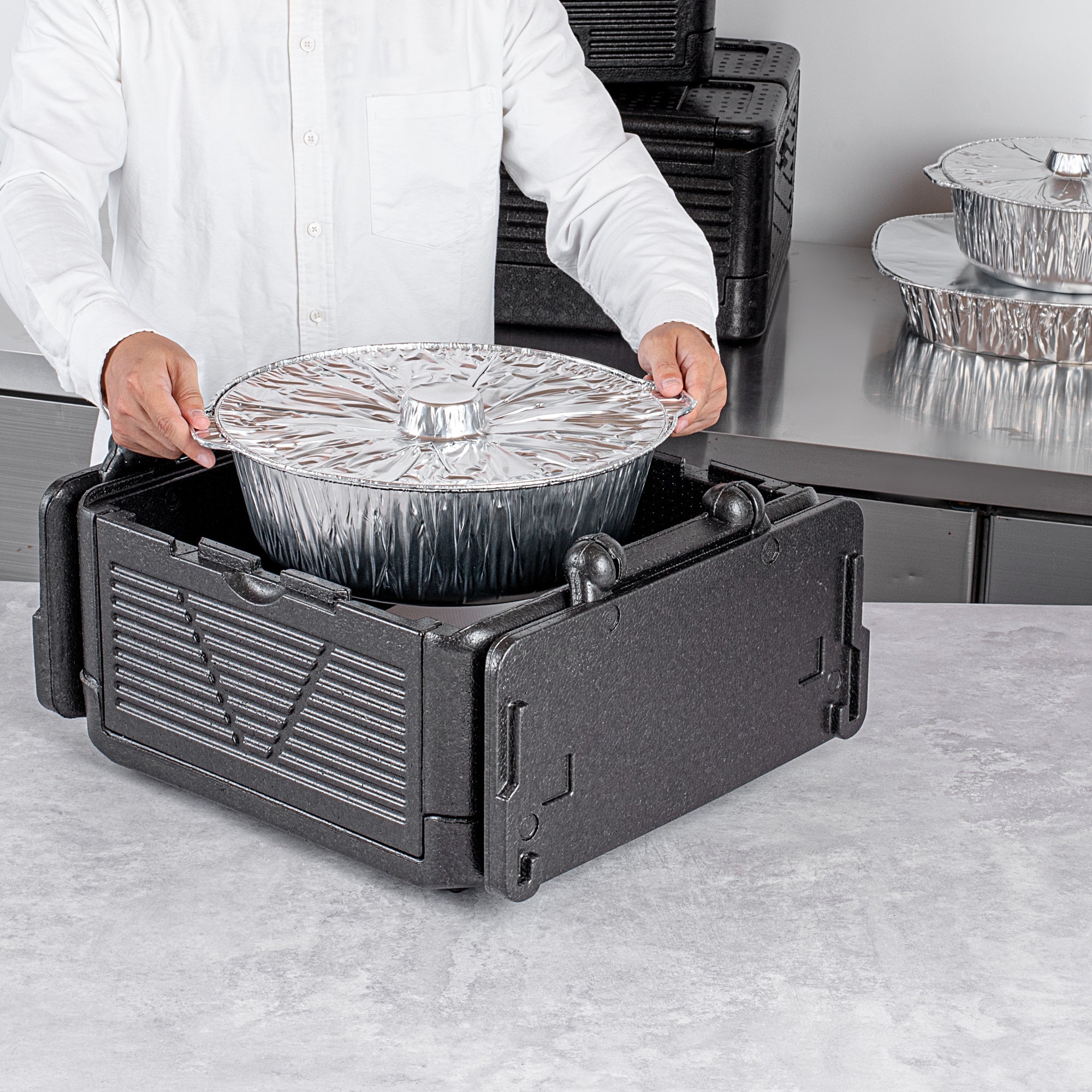 Cater Tek Black EPP Food Pan Carrier - Insulated, Top Loading, Collapsible - 16 3/4" x 16 3/4" x 9" - 1 count box