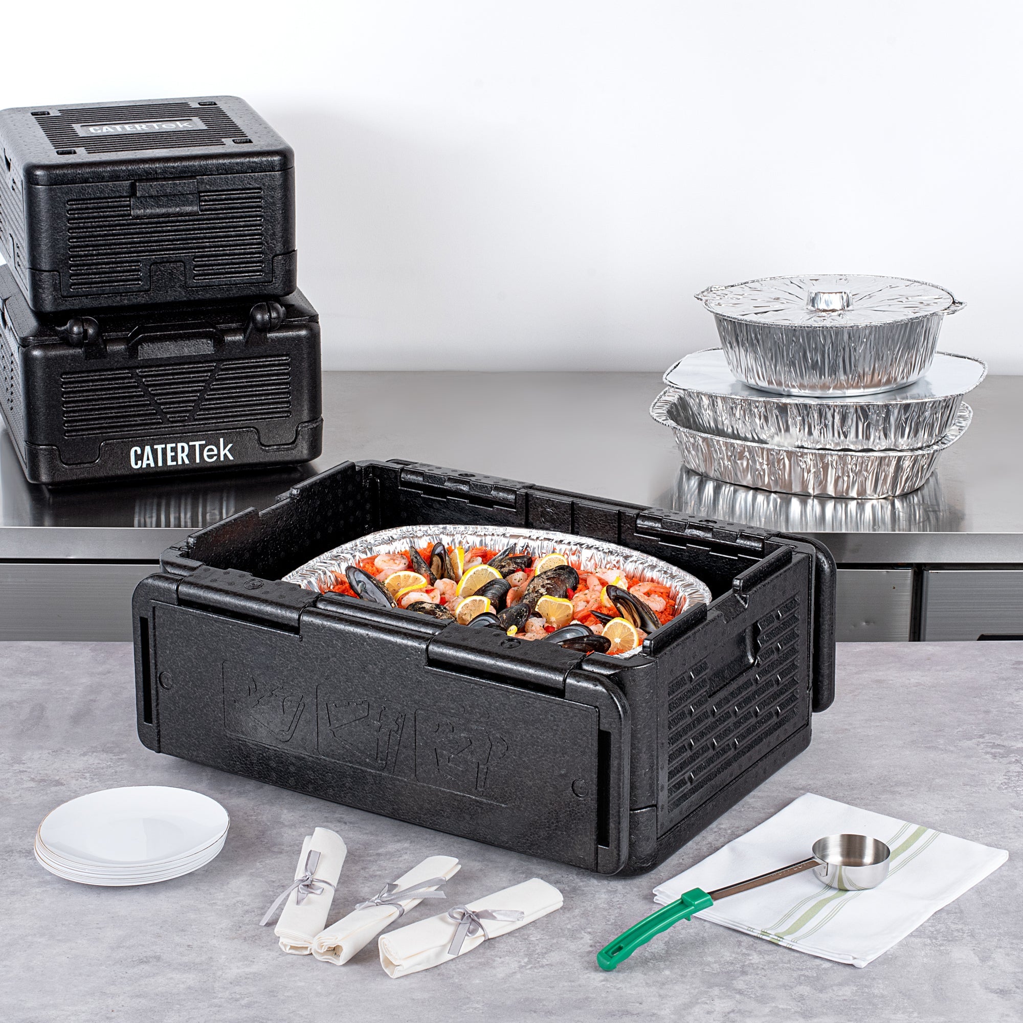 Cater Tek Black EPP Food Pan Carrier - Insulated, Top Loading, Collapsible - 23 1/2" x 16 1/4" x 10 1/4" - 1 count box