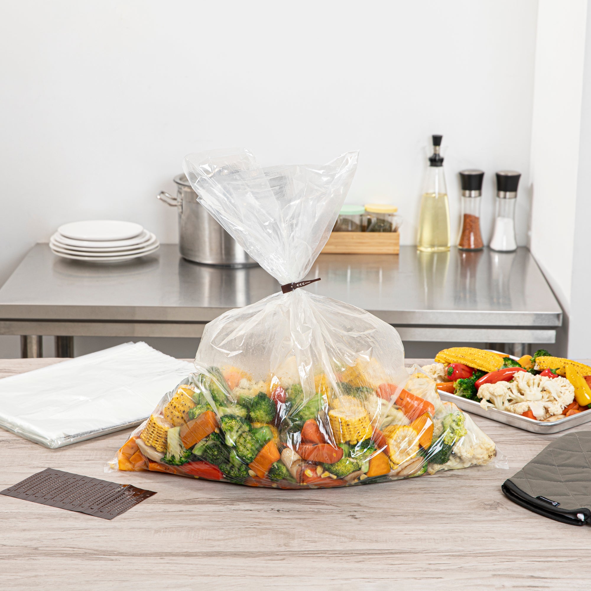 Fresh Hero Clear Nylon Oven Bag - with Ties, BPA-Free, Heavy Duty - 24" x 30" - 50 count box