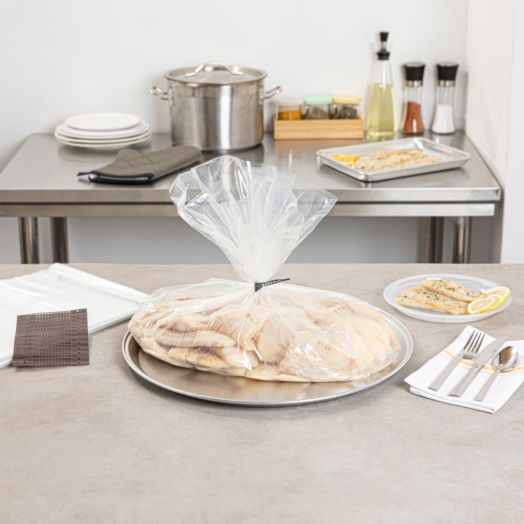 Fresh Hero Clear Nylon Oven Bag - with Ties, BPA-Free, Heavy Duty - 21 1/2" x 26" - 50 count box