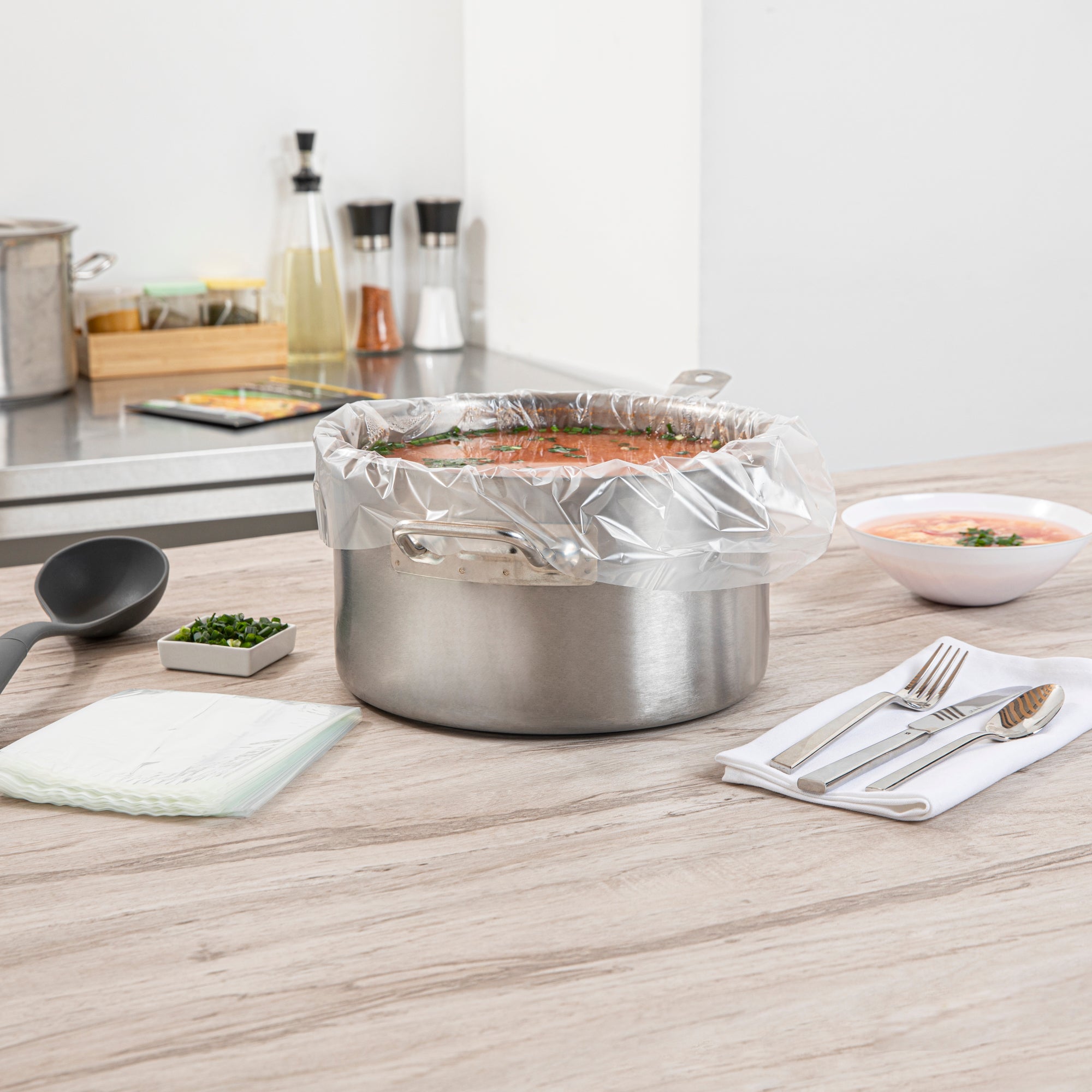 Serve Secure Clear Plastic Liner - Fits 3 To 8 Qt Slow Cooker, BPA-Free - 13" x 21" - 500 count box