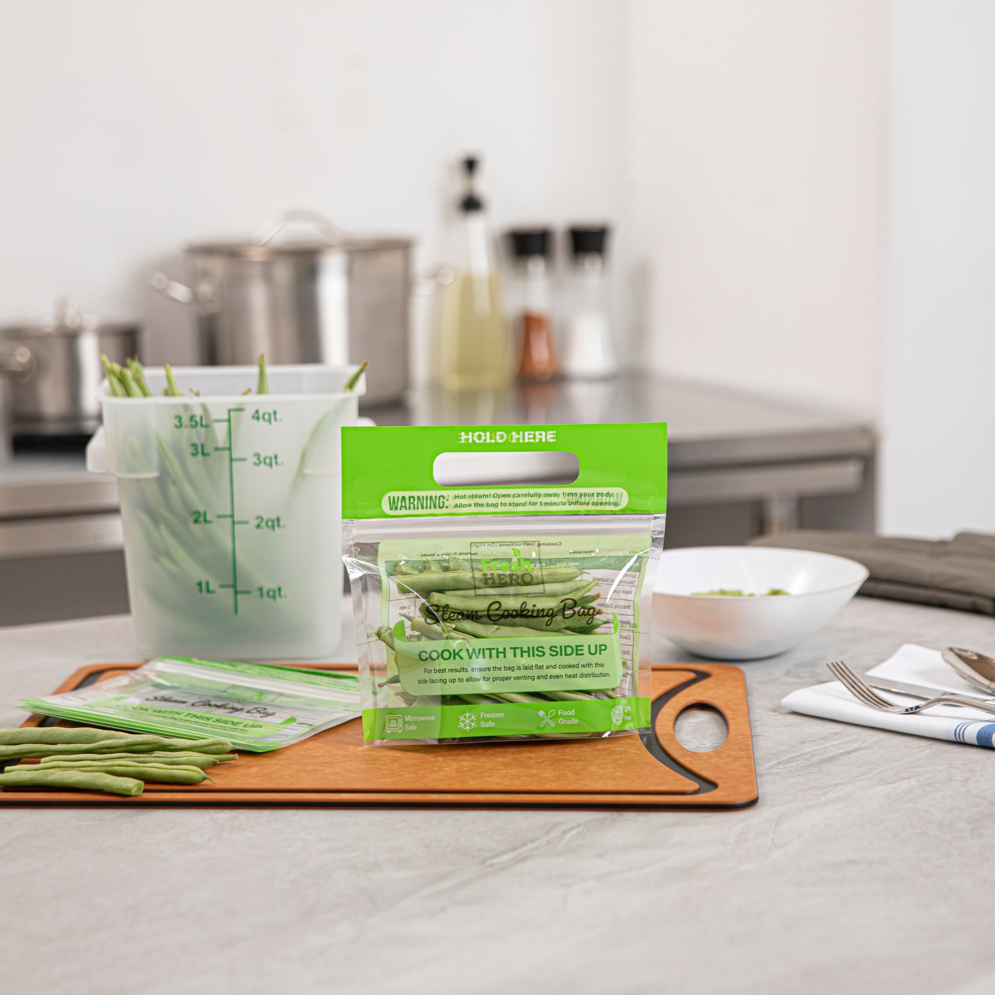 Fresh Hero Green Plastic Steam Bag - Microwave-Safe, BPA-Free - 7 1/2" x 7 1/2" - 25 count box