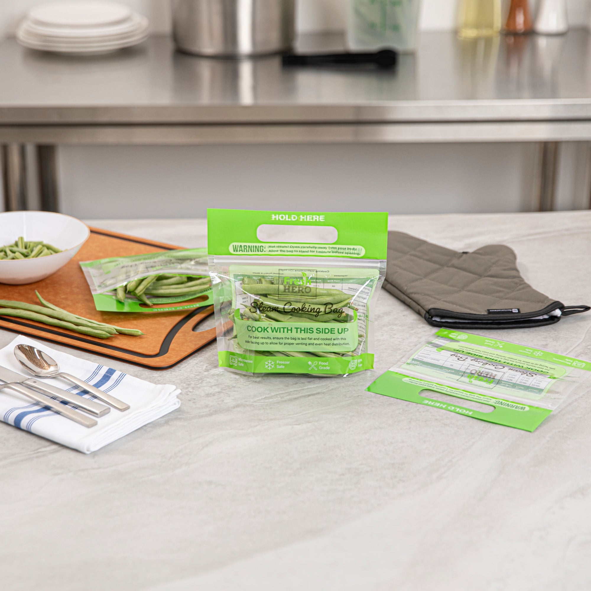 Fresh Hero Green Plastic Steam Bag - Microwave-Safe, BPA-Free - 7 1/2" x 7 1/2" - 500 count box