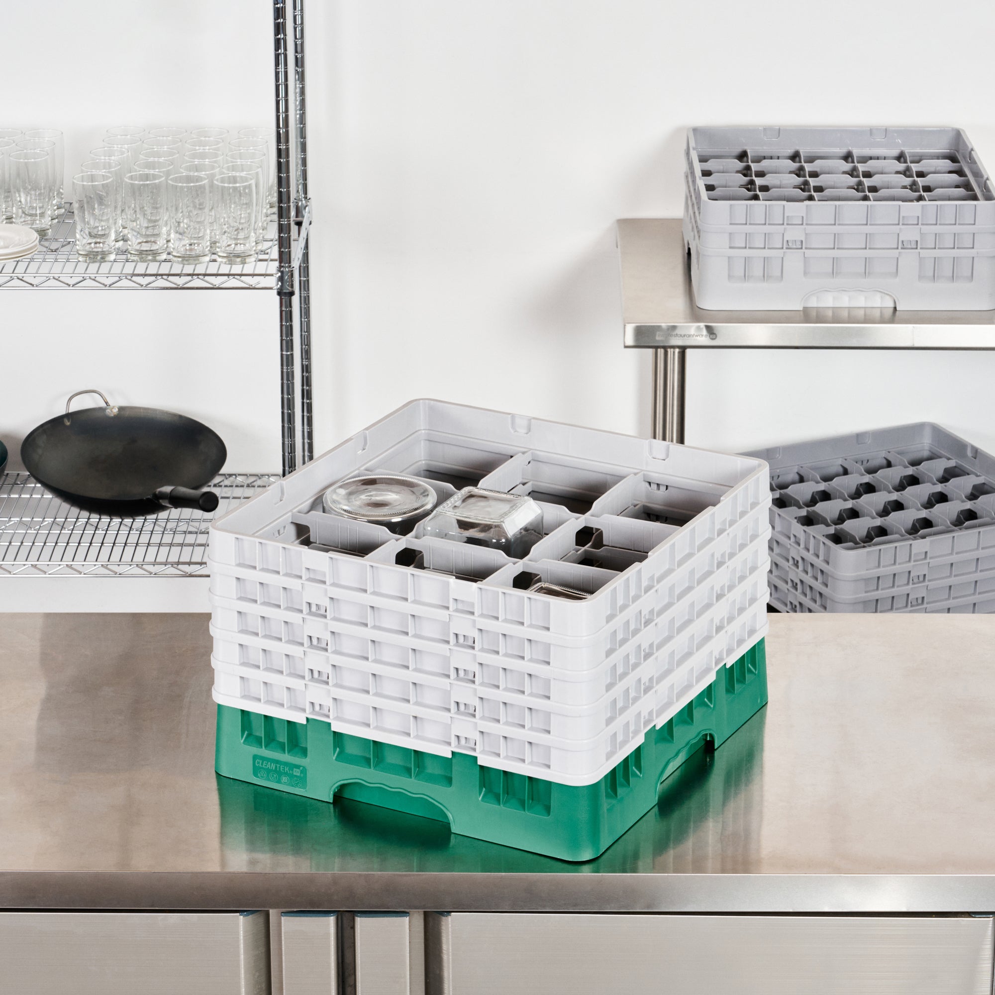 Clean Tek Professional Green Glass Rack - 9 Compartments, 1 Full Drop and 4 Half Drop Extenders - 19 3/4" x 19 3/4" x 12 1/4" - 1 count box