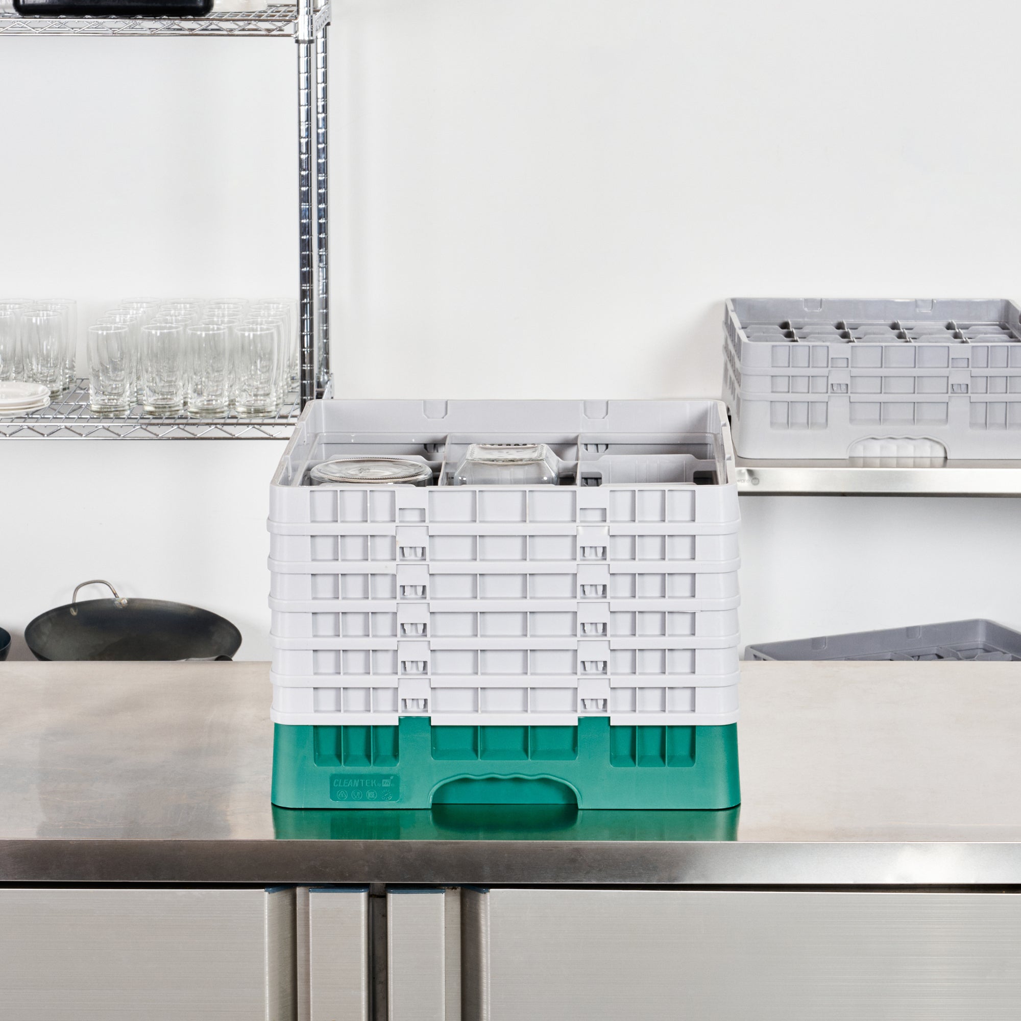 Clean Tek Professional Green Glass Rack - 9 Compartments, 1 Full Drop and 5 Half Drop Extenders - 19 3/4" x 19 3/4" x 13 3/4" - 1 count box