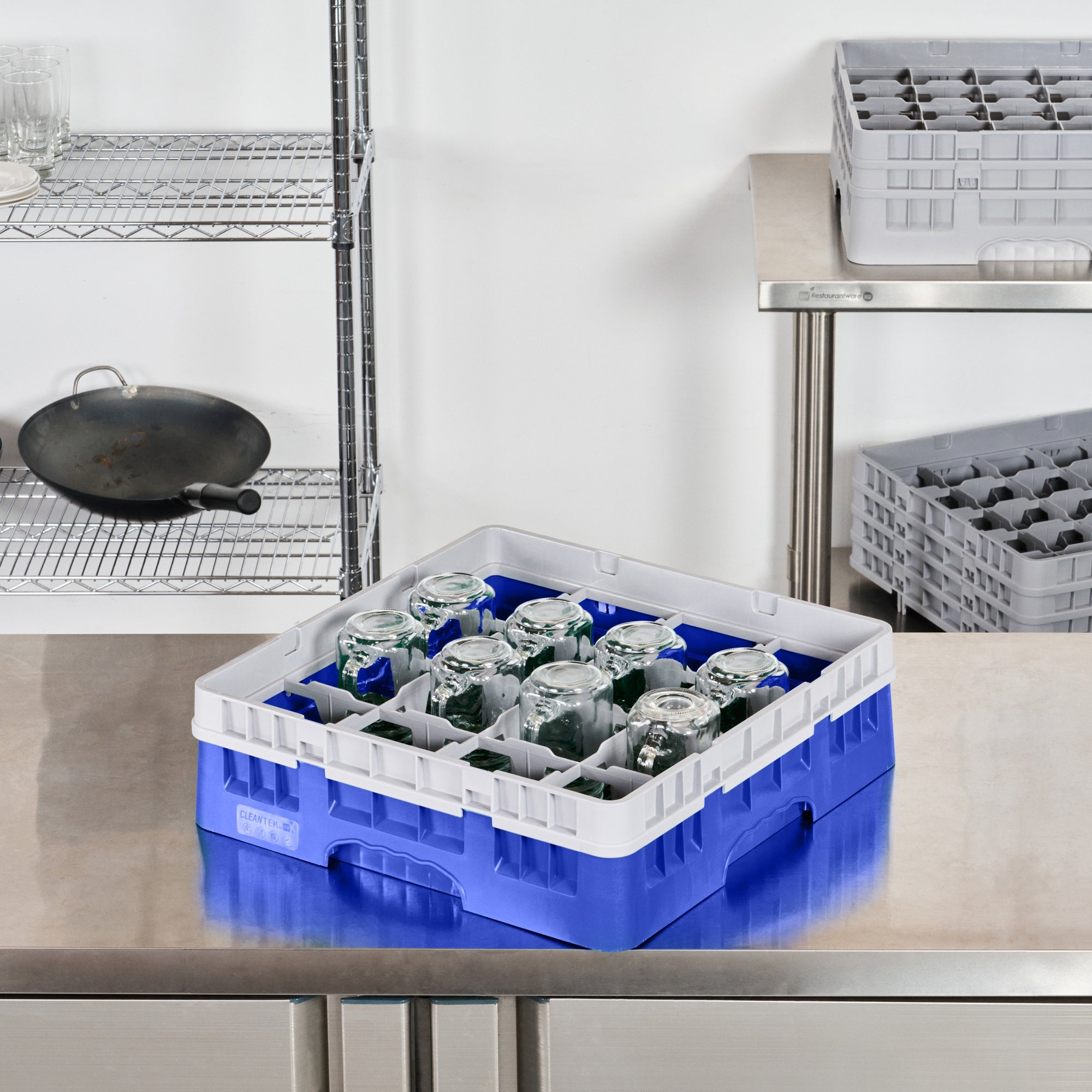 Clean Tek Professional Blue Glass Rack - 16 Compartments, 1 Full Drop Extender - 19 3/4" x 19 3/4" x 5 3/4" - 1 count box