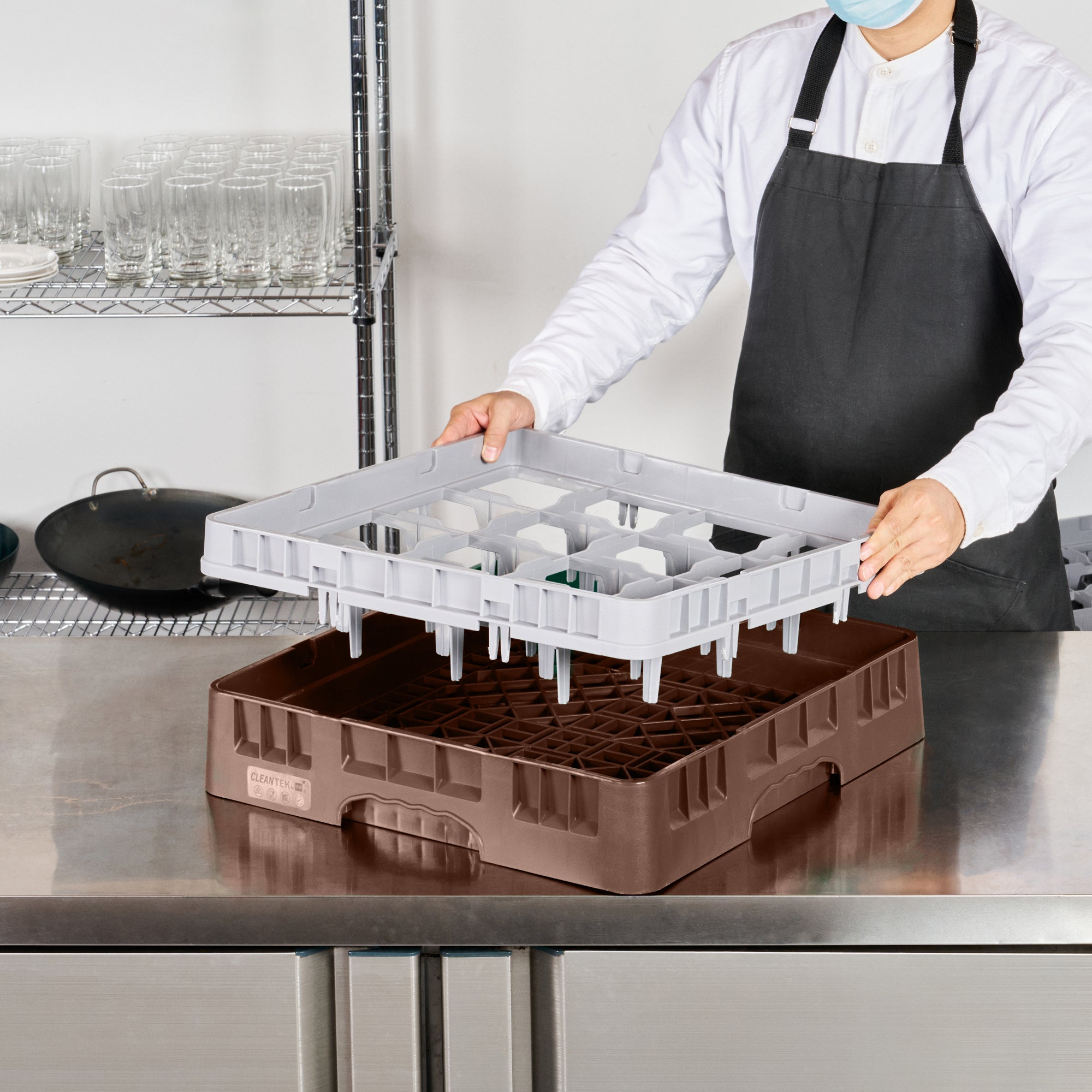 Clean Tek Professional Brown Glass Rack - 16 Compartments, 1 Full Drop Extender - 19 3/4" x 19 3/4" x 5 3/4" - 1 count box