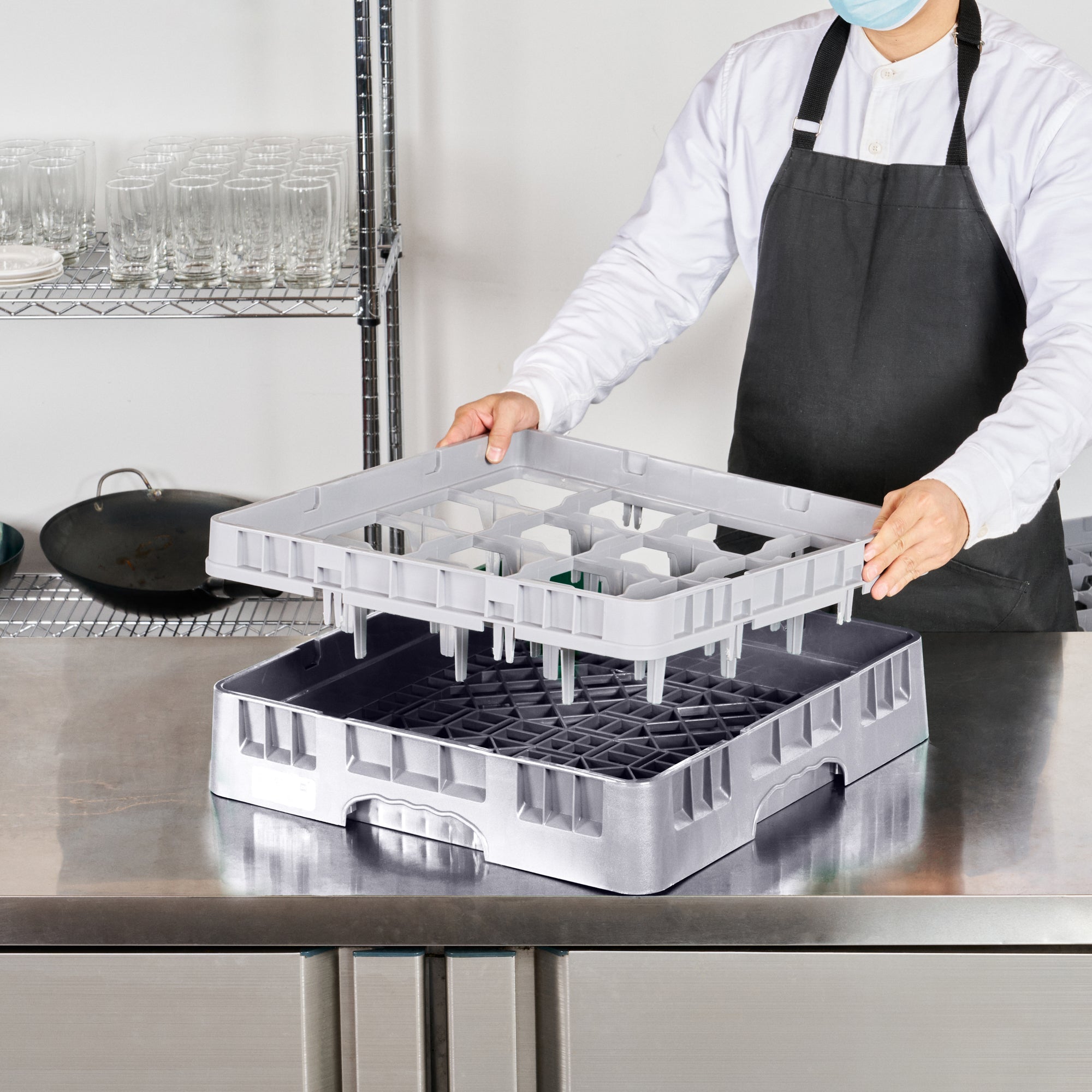 Clean Tek Professional Gray Glass Rack - 16 Compartments, 1 Full Drop Extender - 19 3/4" x 19 3/4" x 5 3/4" - 1 count box