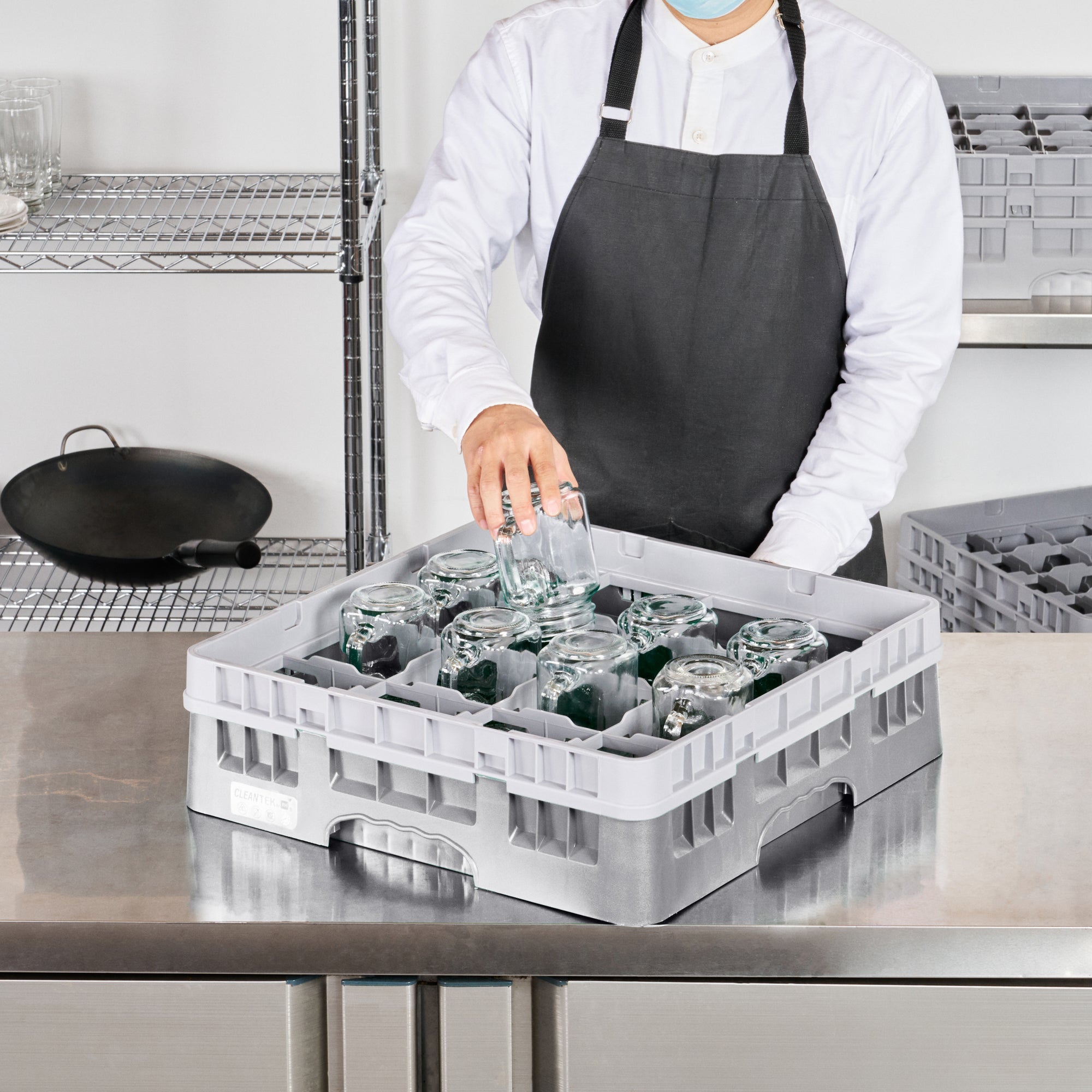 Clean Tek Professional Gray Glass Rack - 16 Compartments, 1 Full Drop Extender - 19 3/4" x 19 3/4" x 5 3/4" - 1 count box