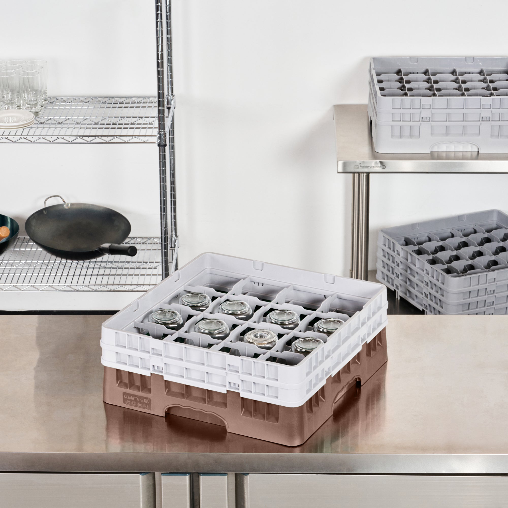 Clean Tek Professional Brown Glass Rack - 16 Compartments, 1 Full Drop and 1 Half Drop Extender - 19 3/4" x 19 3/4" x 7 1/4" - 1 count box