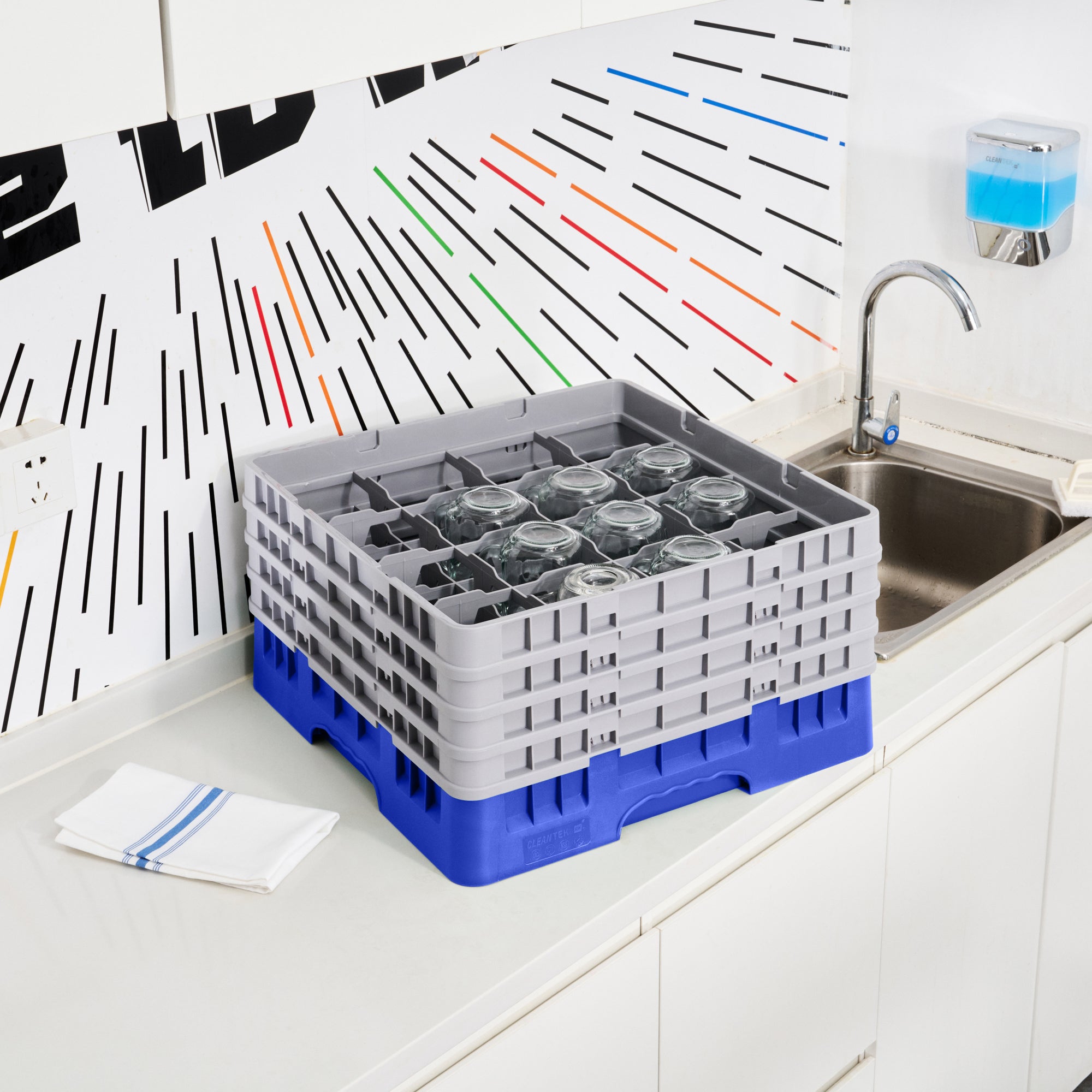 Clean Tek Professional Blue Glass Rack - 16 Compartments, 1 Full Drop and 3 Half Drop Extenders - 19 3/4" x 19 3/4" x 10 1/2" - 1 count box