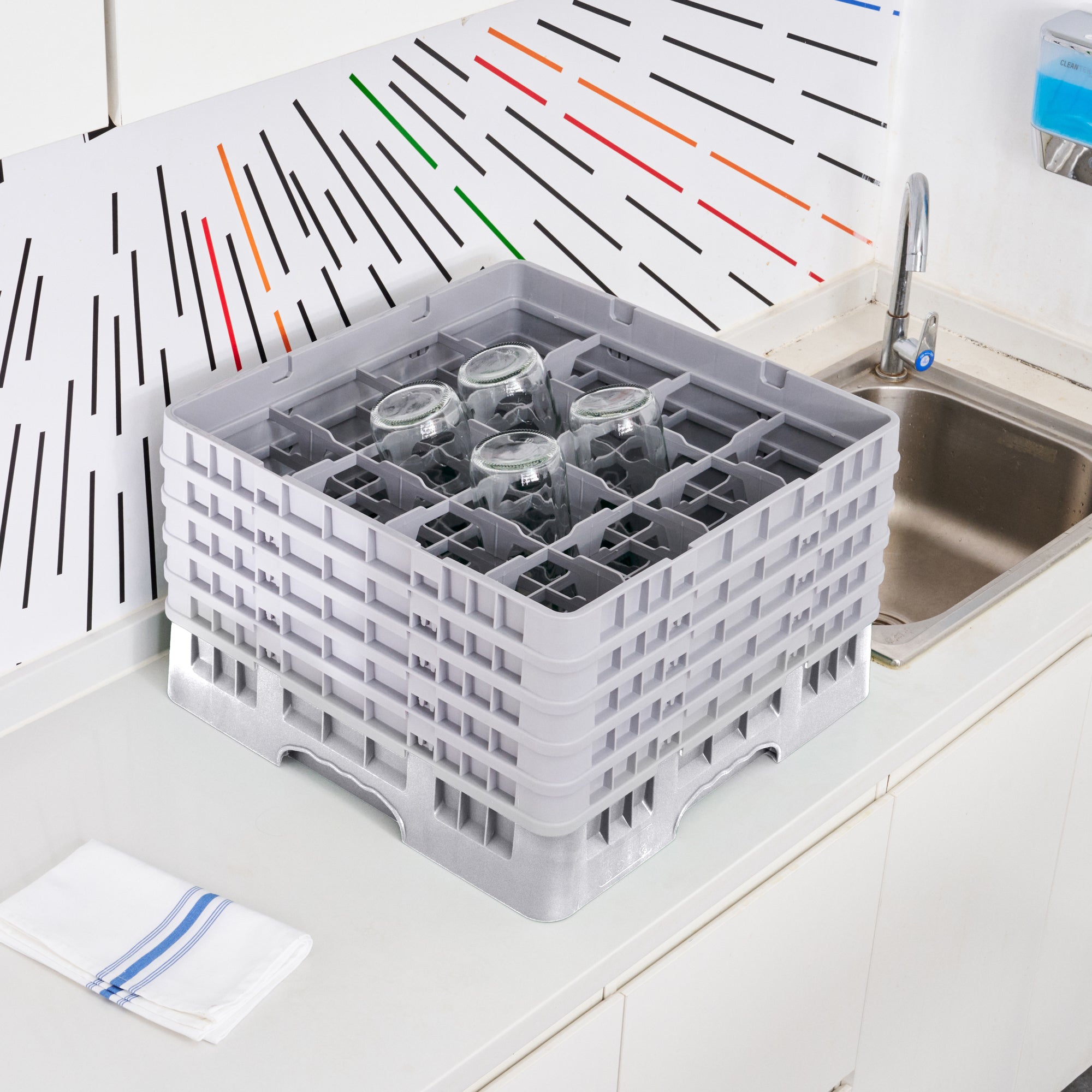 Clean Tek Professional Gray Glass Rack - 16 Compartments, 1 Full Drop and 4 Half Drop Extenders - 19 3/4" x 19 3/4" x 12 1/4" - 1 count box
