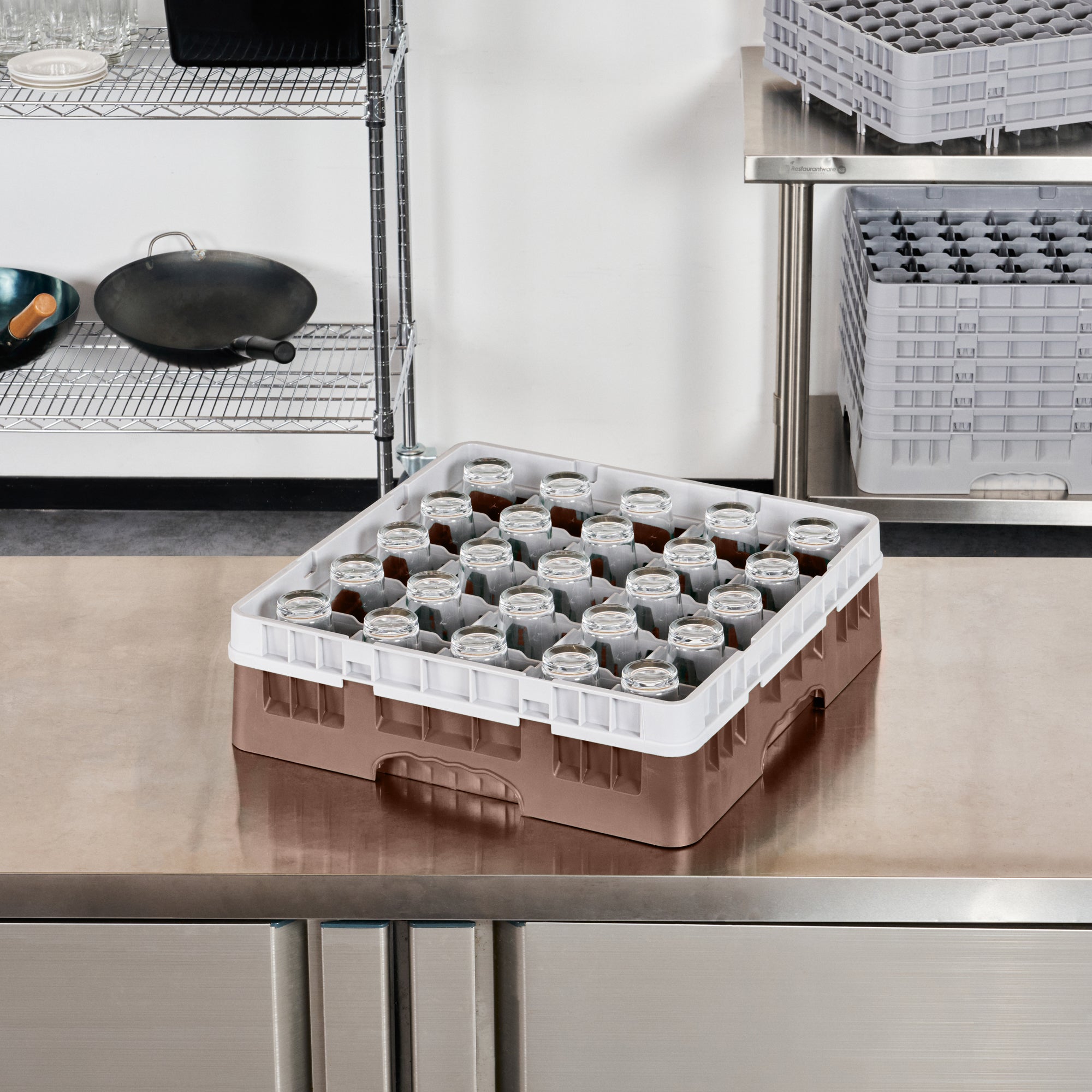 Clean Tek Professional Brown Glass Rack - 25 Compartments, 1 Full Drop Extender - 19 3/4" x 19 3/4" x 5 3/4" - 1 count box
