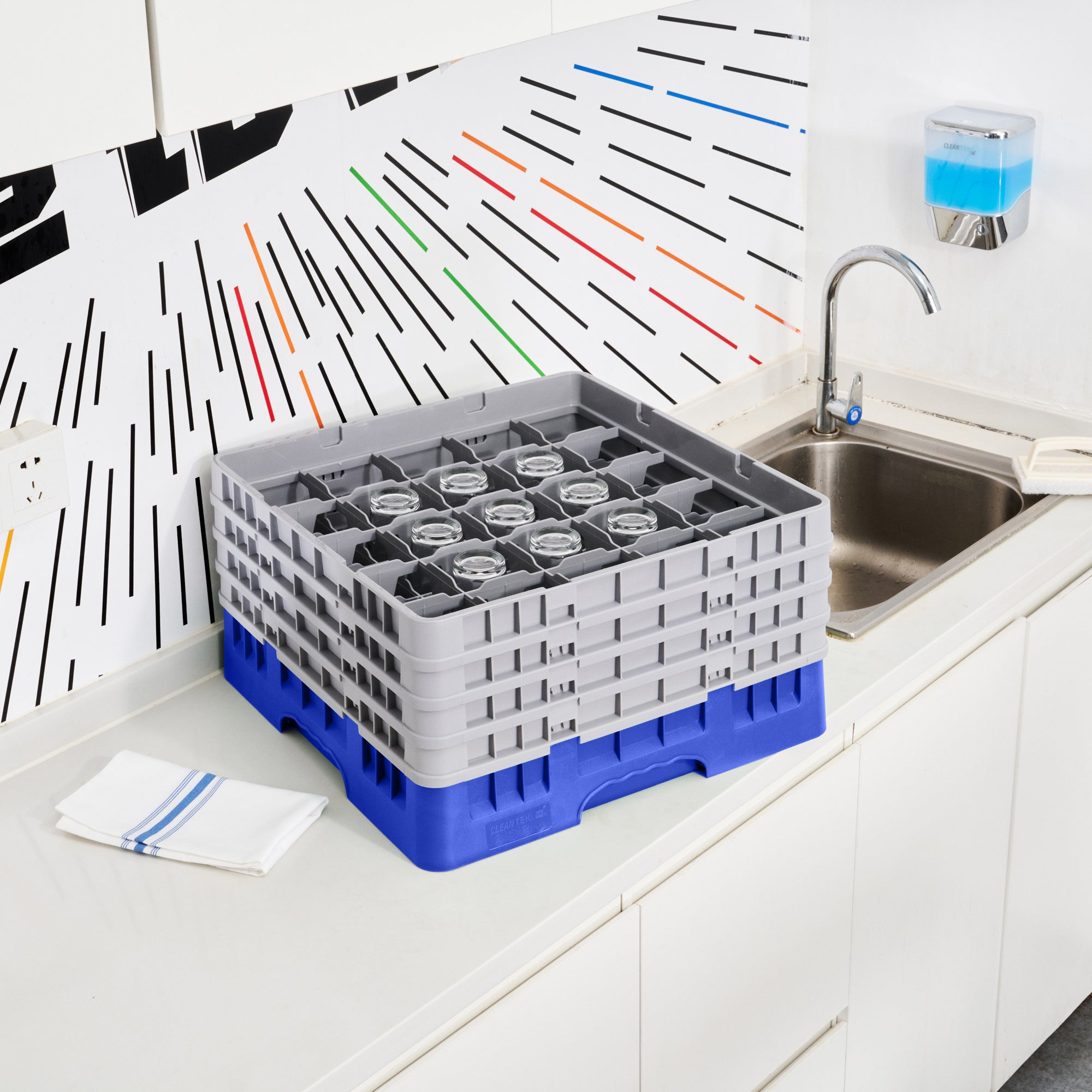 Clean Tek Professional Blue Glass Rack - 25 Compartments, 1 Full Drop and 3 Half Drop Extenders - 19 3/4" x 19 3/4" x 10 1/2" - 1 count box
