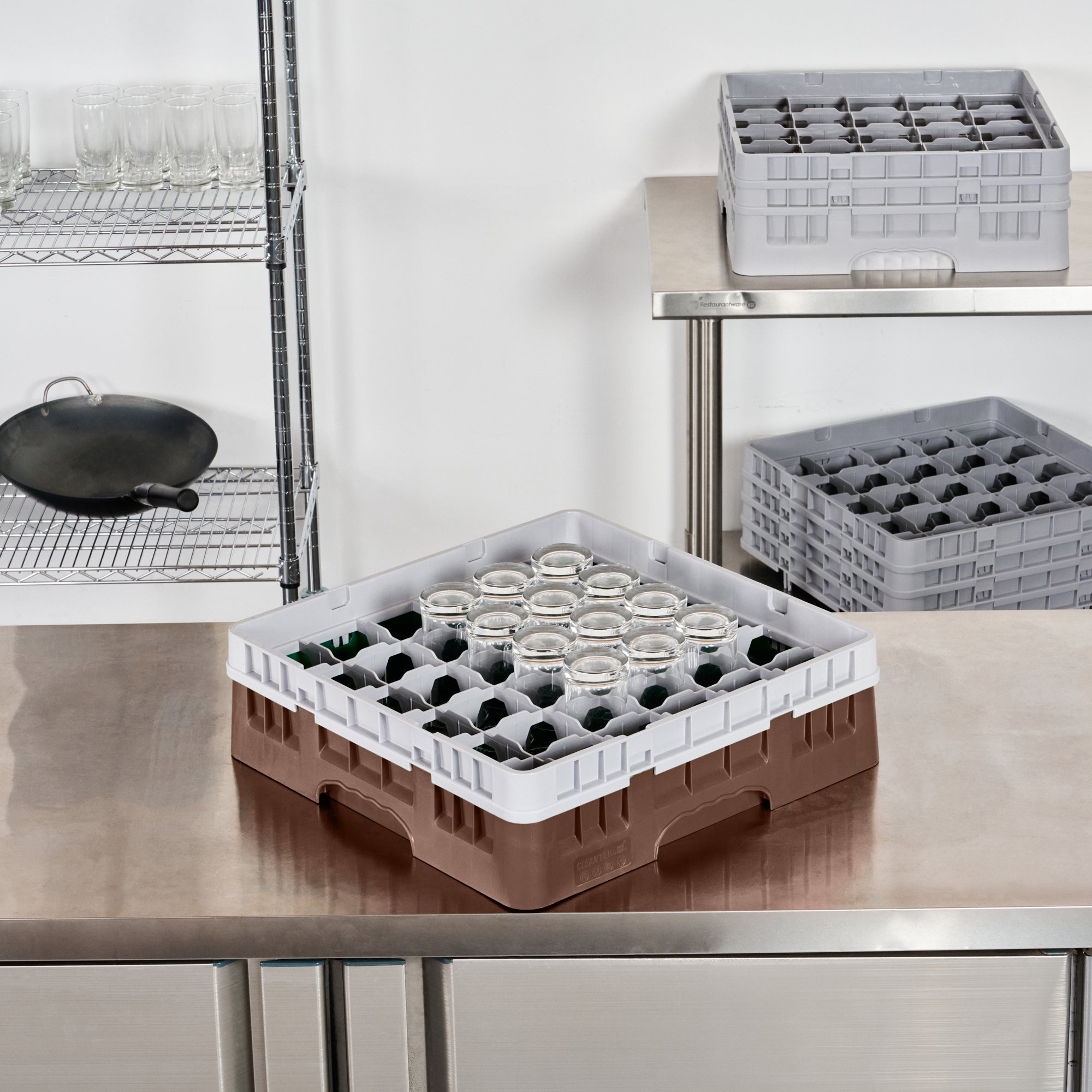 Clean Tek Professional Brown Glass Rack - 36 Compartments, 1 Full Drop Extender - 19 3/4" x 19 3/4" x 5 3/4" - 1 count box