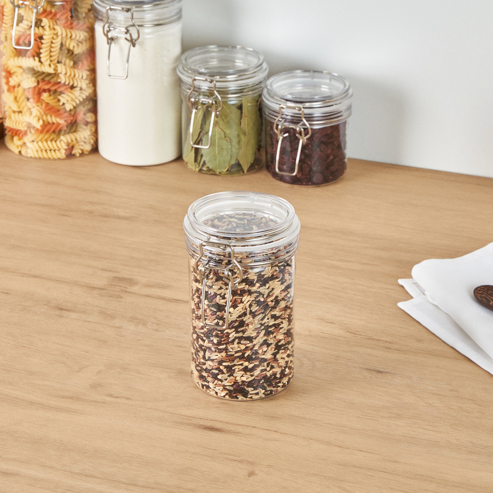 Met Lux 24 oz Round Clear Plastic Storage Jar - with Hinged Lid - 3 1/2" x 3 1/2" x 6" - 2 count box
