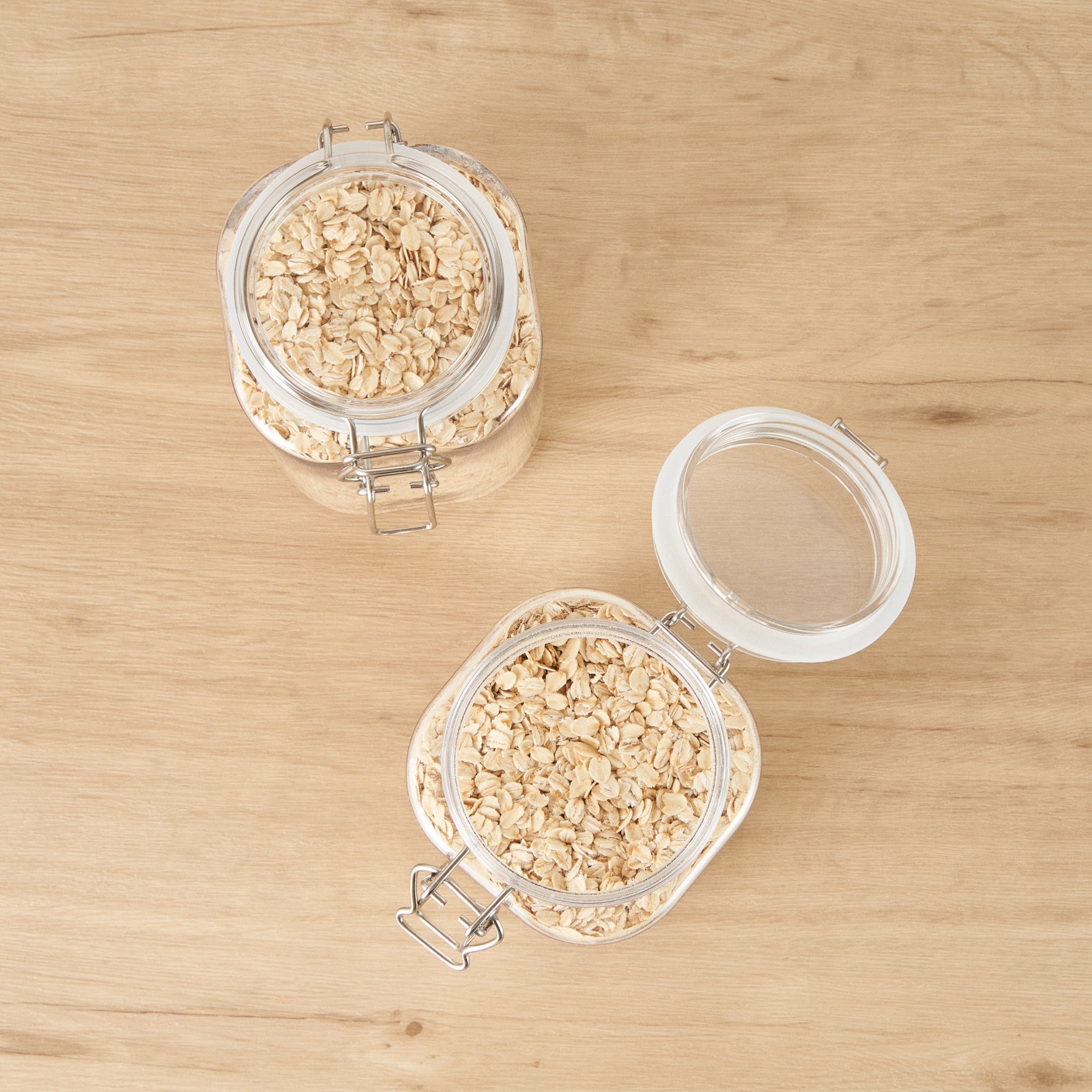 Met Lux 53 oz Square Clear Plastic Storage Jar - with Hinged Lid - 4 1/4" x 4 1/4" x 7 3/4" - 20 count box
