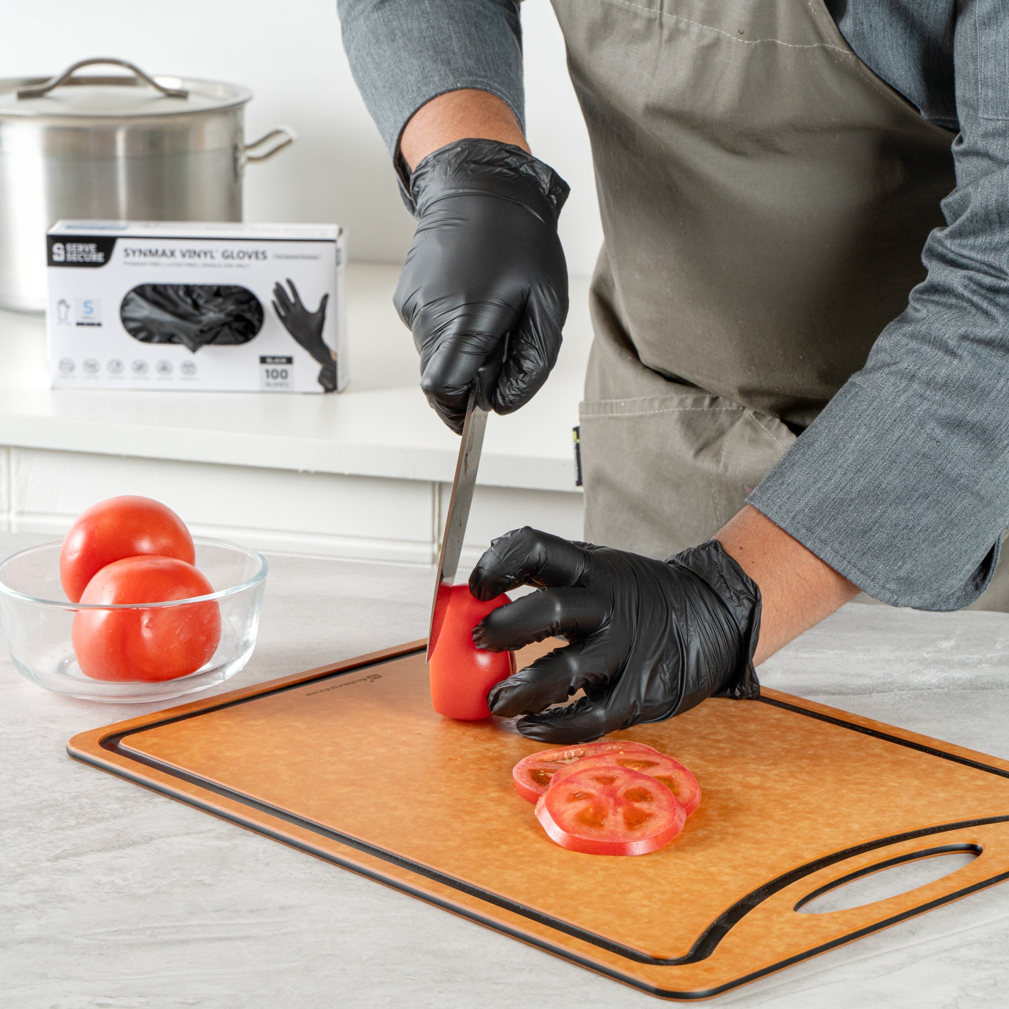 Serve Secure Black Small Synmax Vinyl Gloves - Powder-Free, Latex-Free - 9" x 3 1/4" - 100 count box