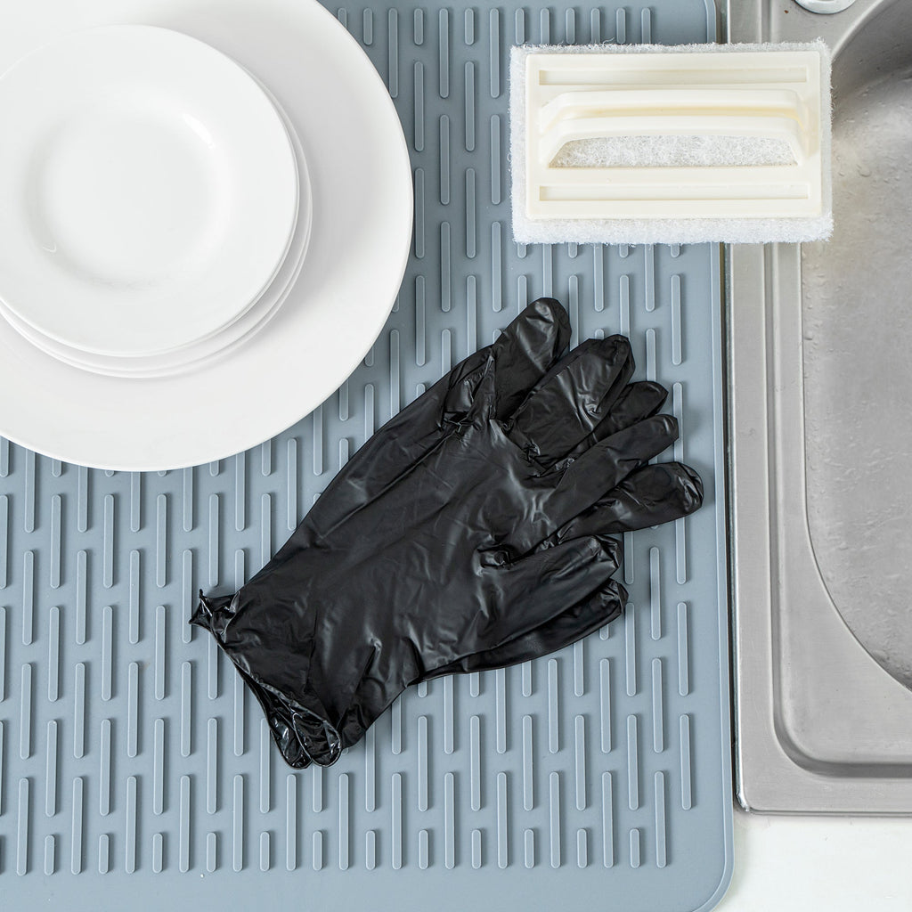 Serve Secure Black Medium Synmax Vinyl Gloves - Powder-Free, Latex-Free - 9" x 3 3/4" - 1000 count box