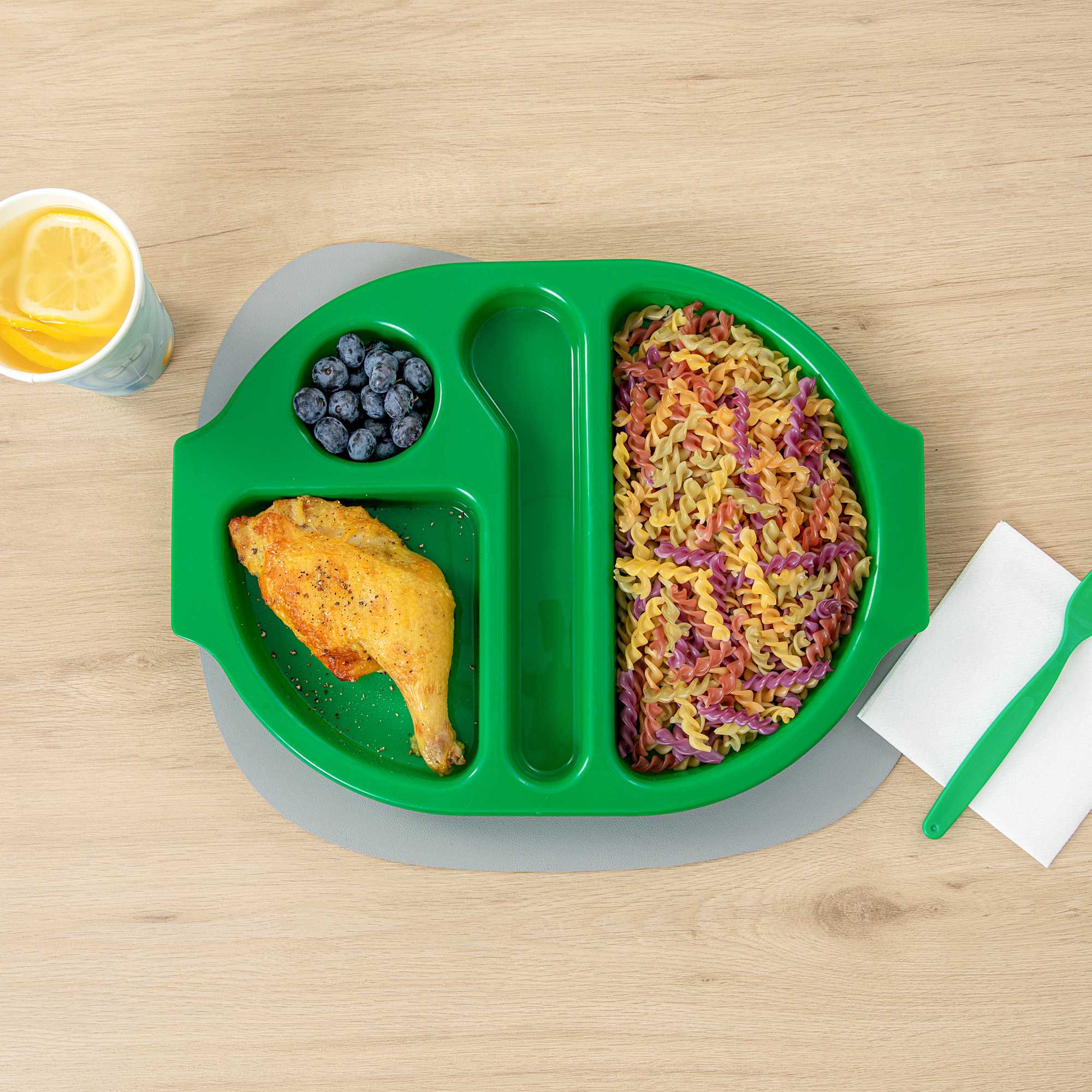 RW Kids Green Plastic Lunch Tray - 4 Compartments - 14 3/4" x 11" x 1" - 10 count box