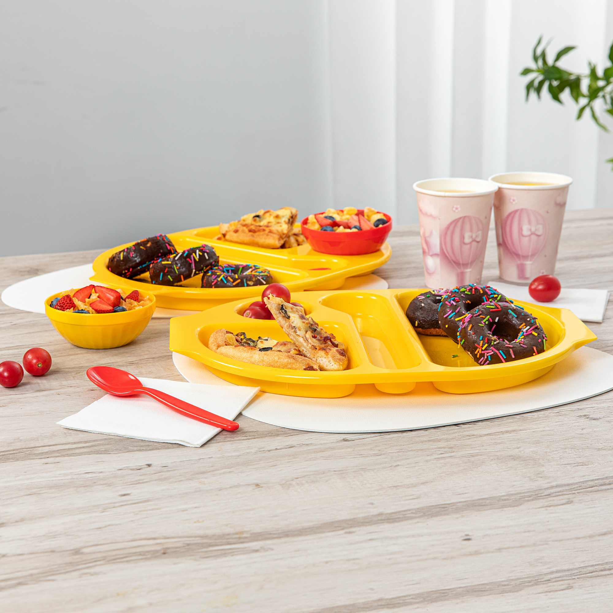 RW Kids Yellow Plastic Lunch Tray - 4 Compartments - 14 3/4" x 11" x 1" - 10 count box