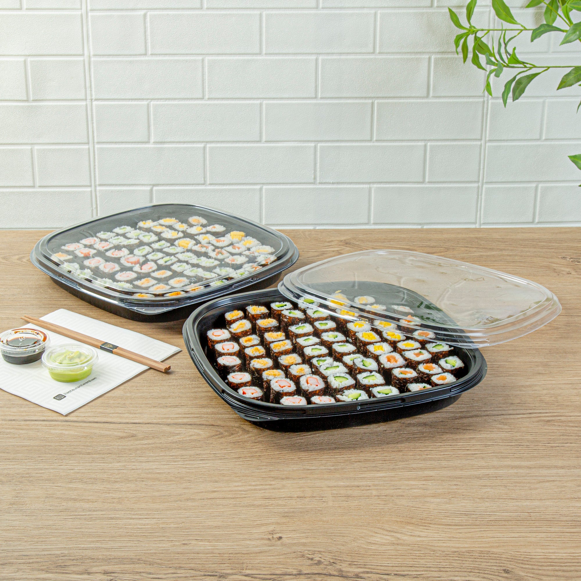Roku Square Black Plastic Take Out Sushi Tray - with Clear Lid - 12 1/2" x 12 1/2" x 1 3/4" - 50 count box