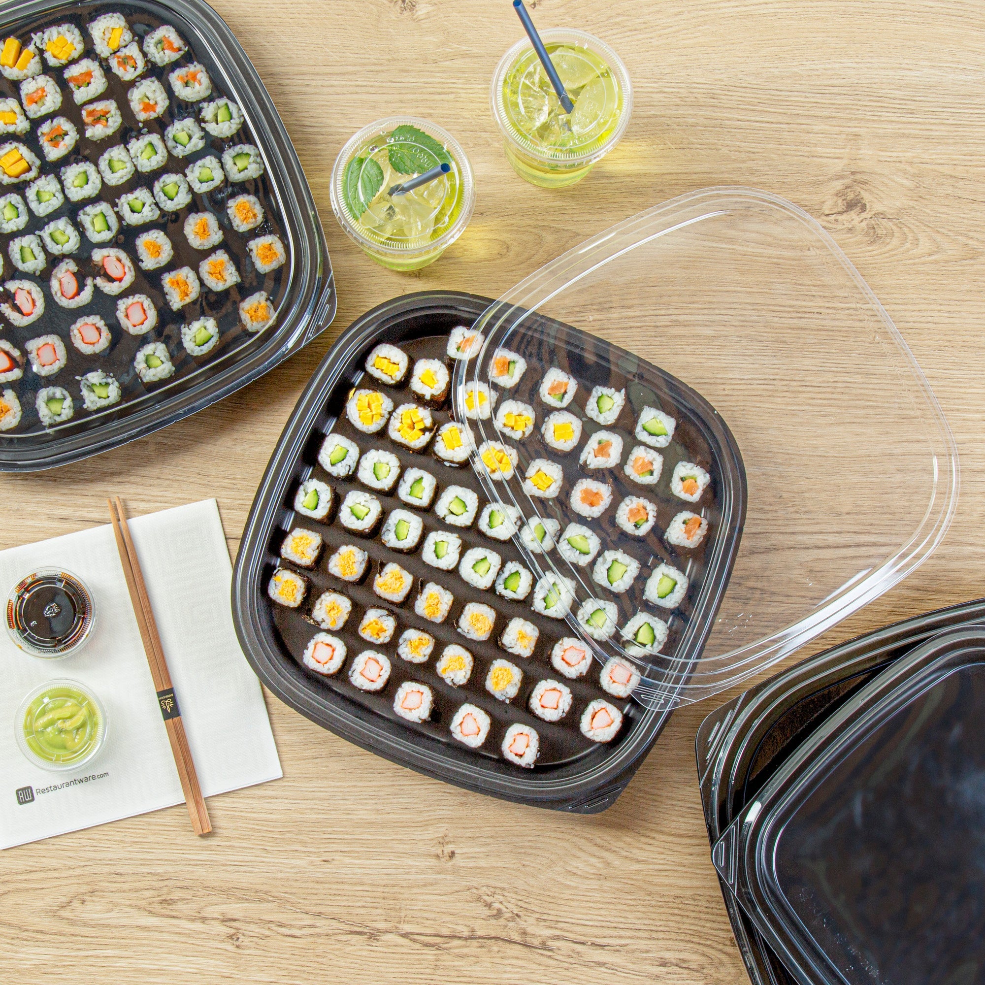 Roku Square Black Plastic Take Out Sushi Tray - with Clear Lid - 12 1/2" x 12 1/2" x 1 3/4" - 100 count box