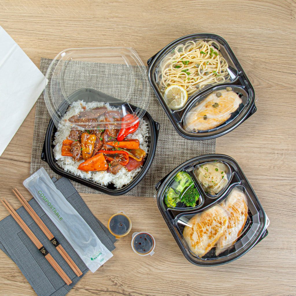 Chef 101 36 oz Rectangle Black Plastic Food Container - with Clear Lid, Microwavable - 9 1/4" x 7 3/4" x 2 3/4" - 100 count box