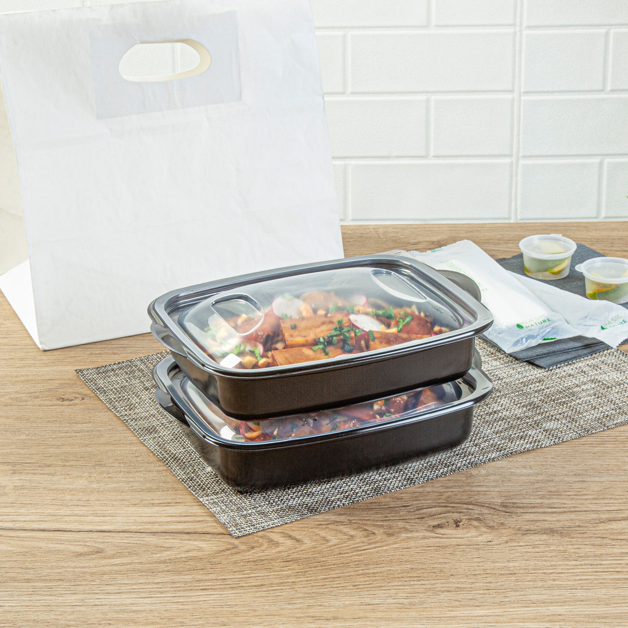 Chef 101 36 oz Rectangle Black Plastic Food Container - with Clear Lid, Microwavable - 8 3/4" x 7" x 2 1/4" - 100 count box