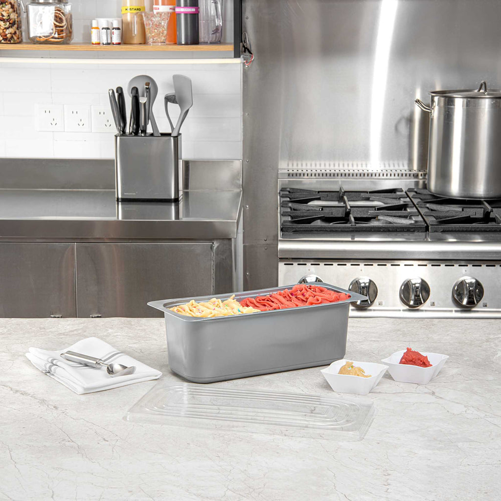 Chef 101 5 Qt Rectangle Gray Plastic Ice Cream Container - with Clear Lid - 13 1/2" x 6 1/2" x 4 3/4" - 25 count box