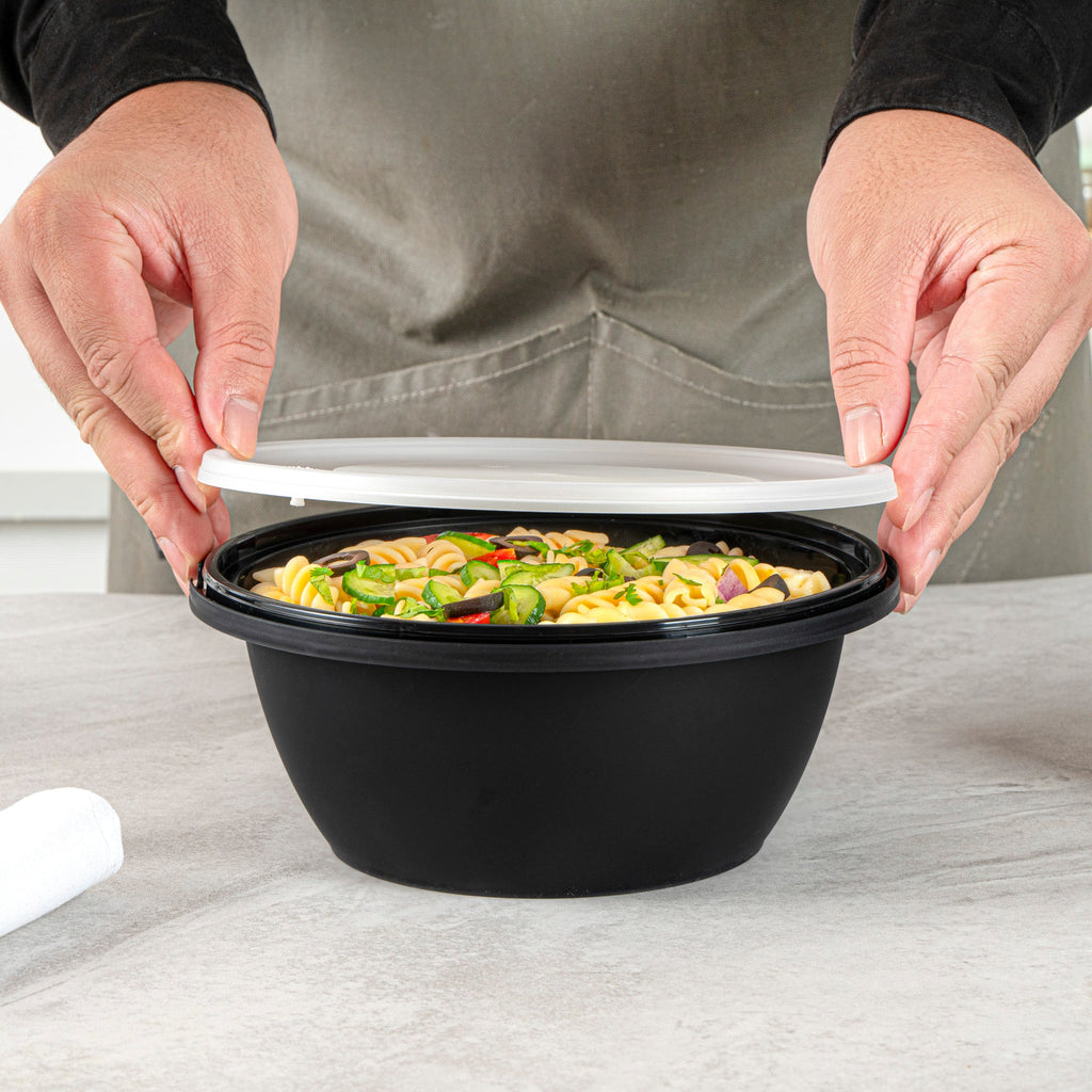 Cater Tek 51 oz Round Black Plastic Catering / Serving Bowl - with Clear Lid, Microwavable - 8" x 8" x 3 1/2" - 25 count box