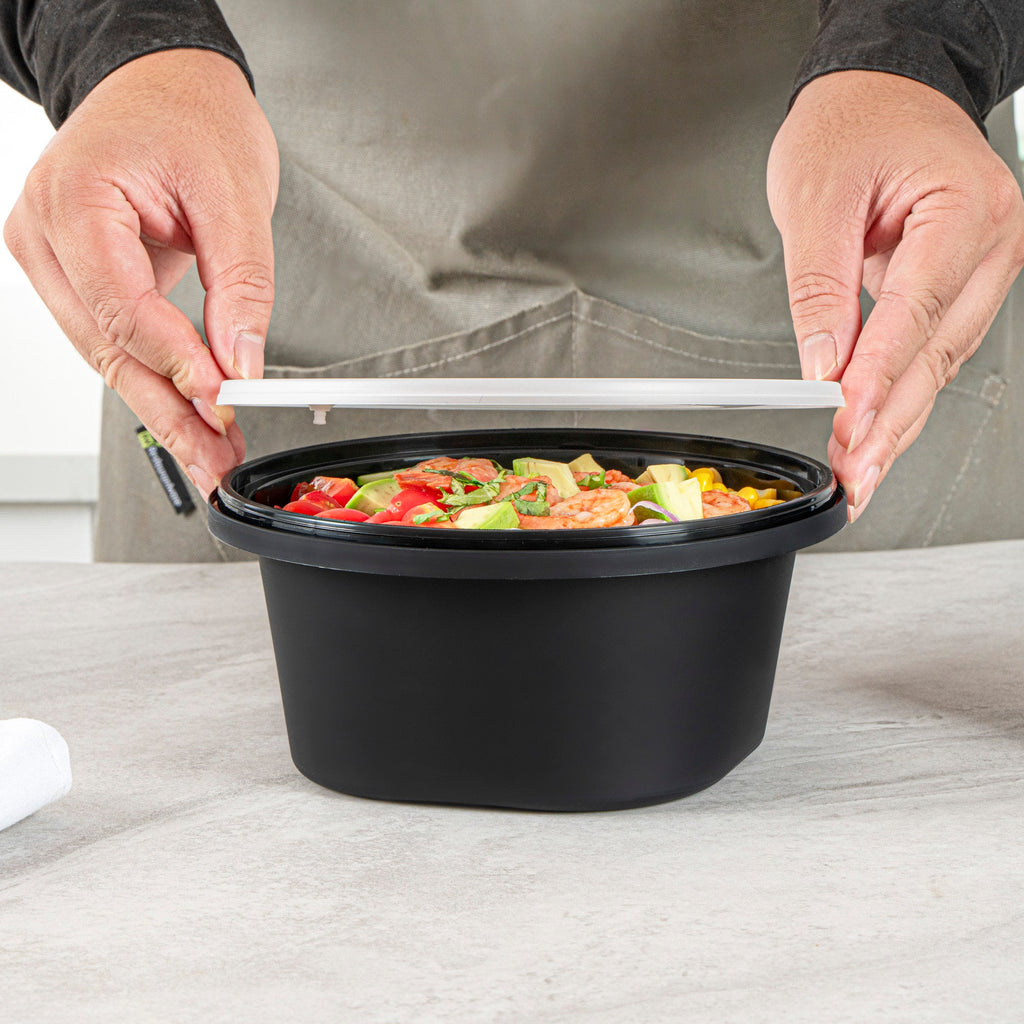 Cater Tek 59 oz Round Black Plastic Catering / Serving Bowl - with Clear Lid, Microwavable - 8" x 8" x 3 3/4" - 100 count box
