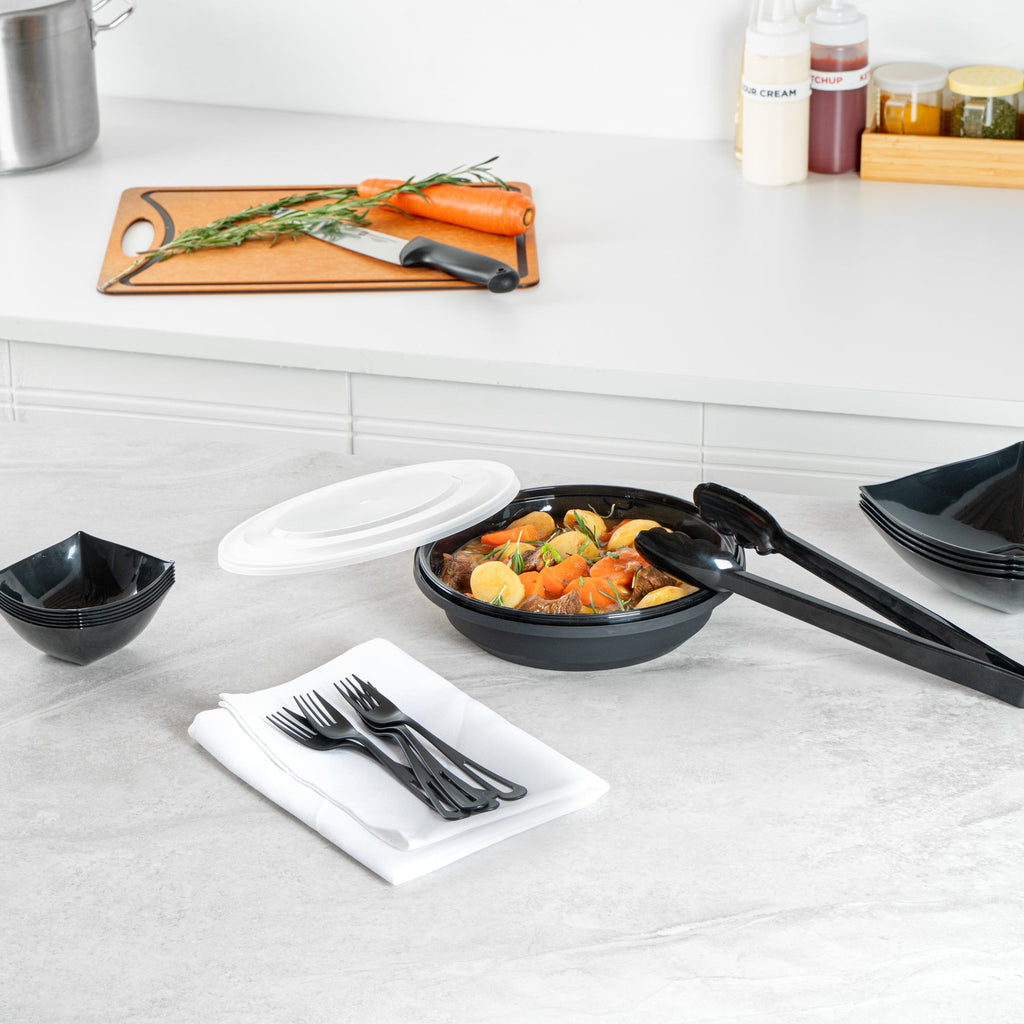 Cater Tek 58 oz Round Black Plastic Catering / Serving Bowl - with Clear Lid, Microwavable - 8" x 8" x 3 3/4" - 25 count box