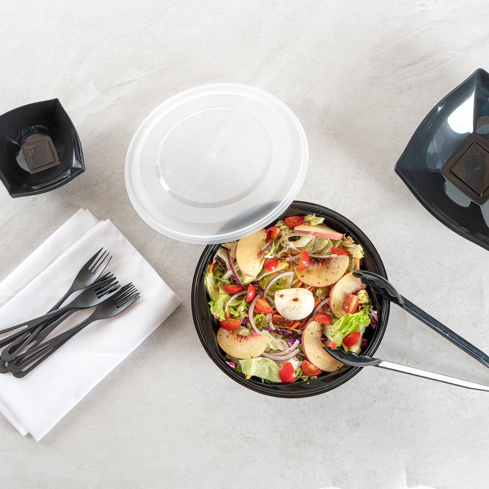 Cater Tek 85 oz Round Black Catering / Serving Bowl - with Clear Lid, Microwavable - 9 3/4" x 9 3/4" x 3 3/4" - 25 count box