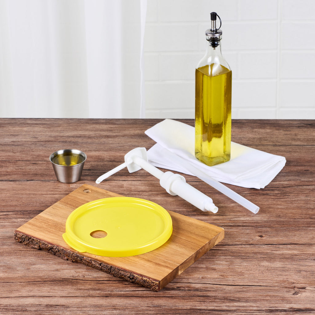 Met Lux Round Yellow Plastic Lid - Fits 4 qt Food Storage Container - 1 count box