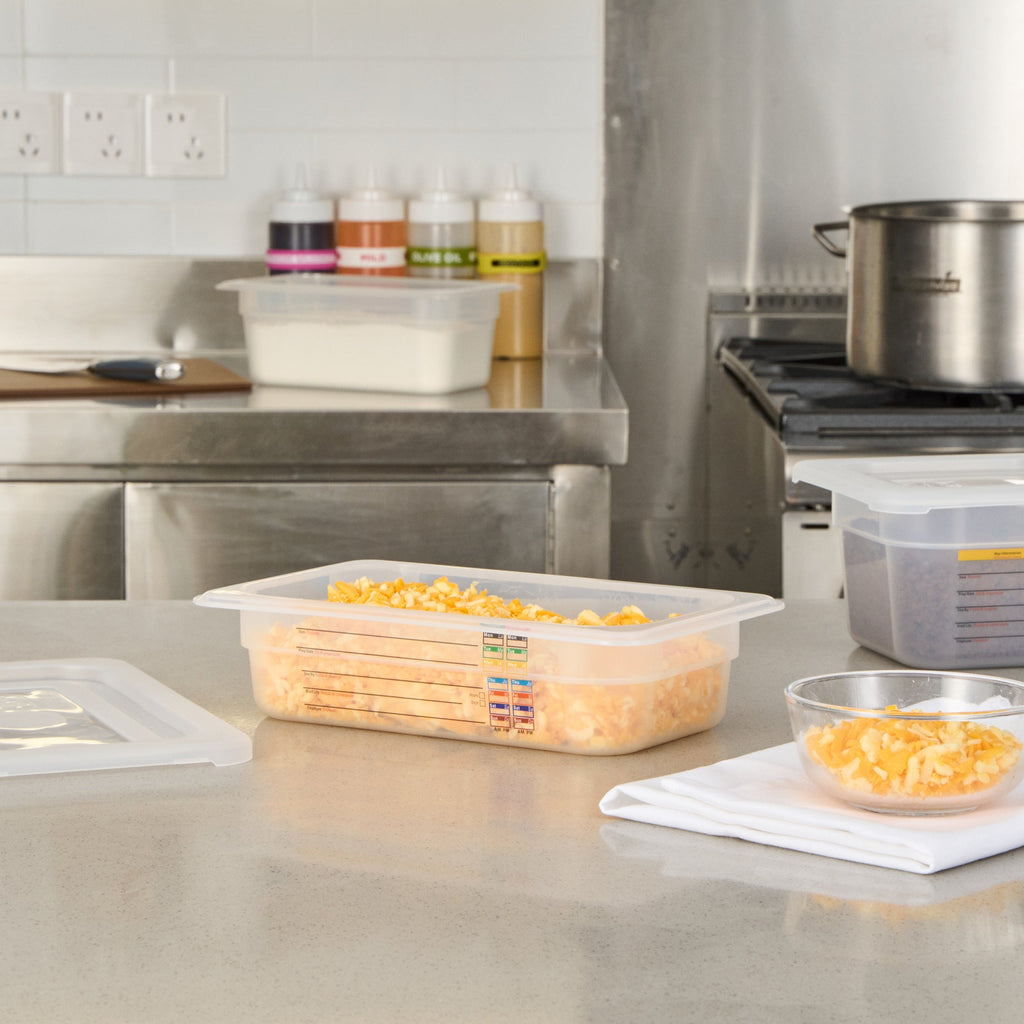 Met Lux Rectangle White Polypropylene 1/4 Size Food Pan - 2.5" Deep, with Label - 10 count box