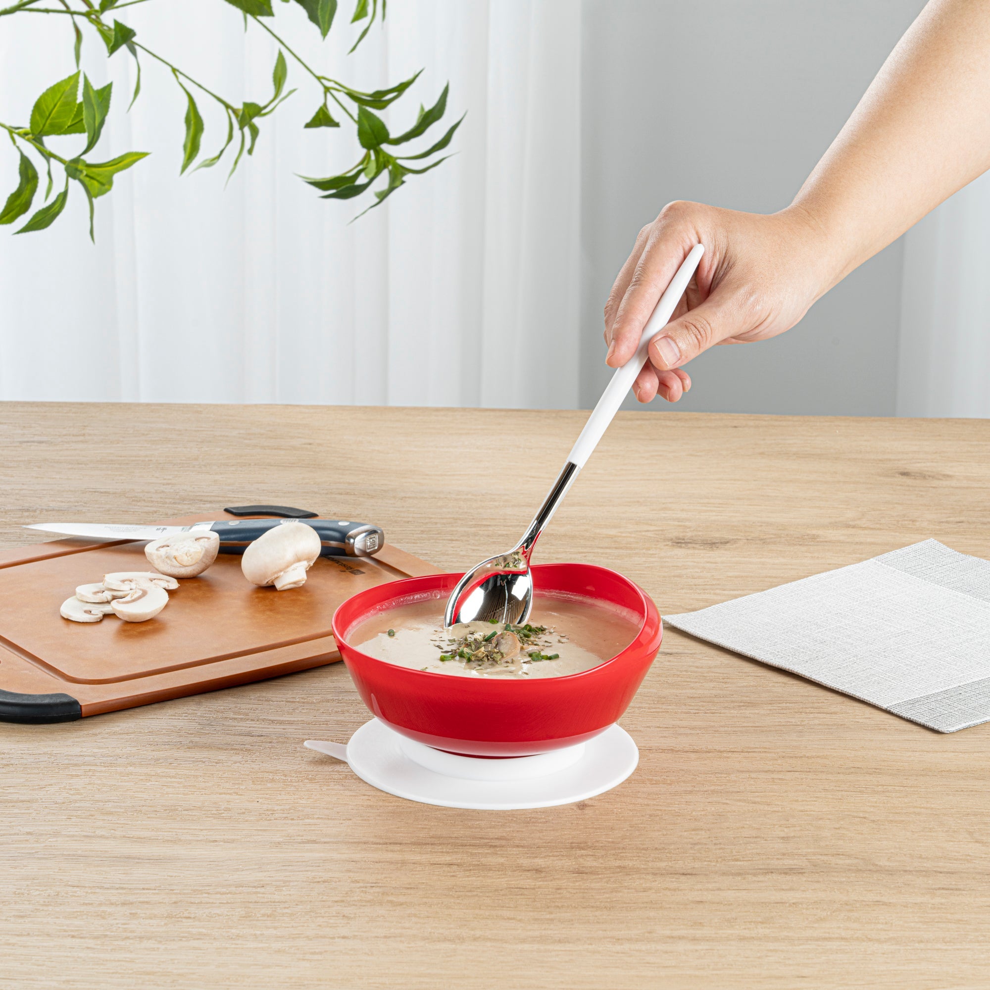 Adapt Tek 19 oz Round Red Plastic Scoop Bowl - Spillproof, with Suction Base - 5 3/4" x 5 3/4" x 3" - 1 count box