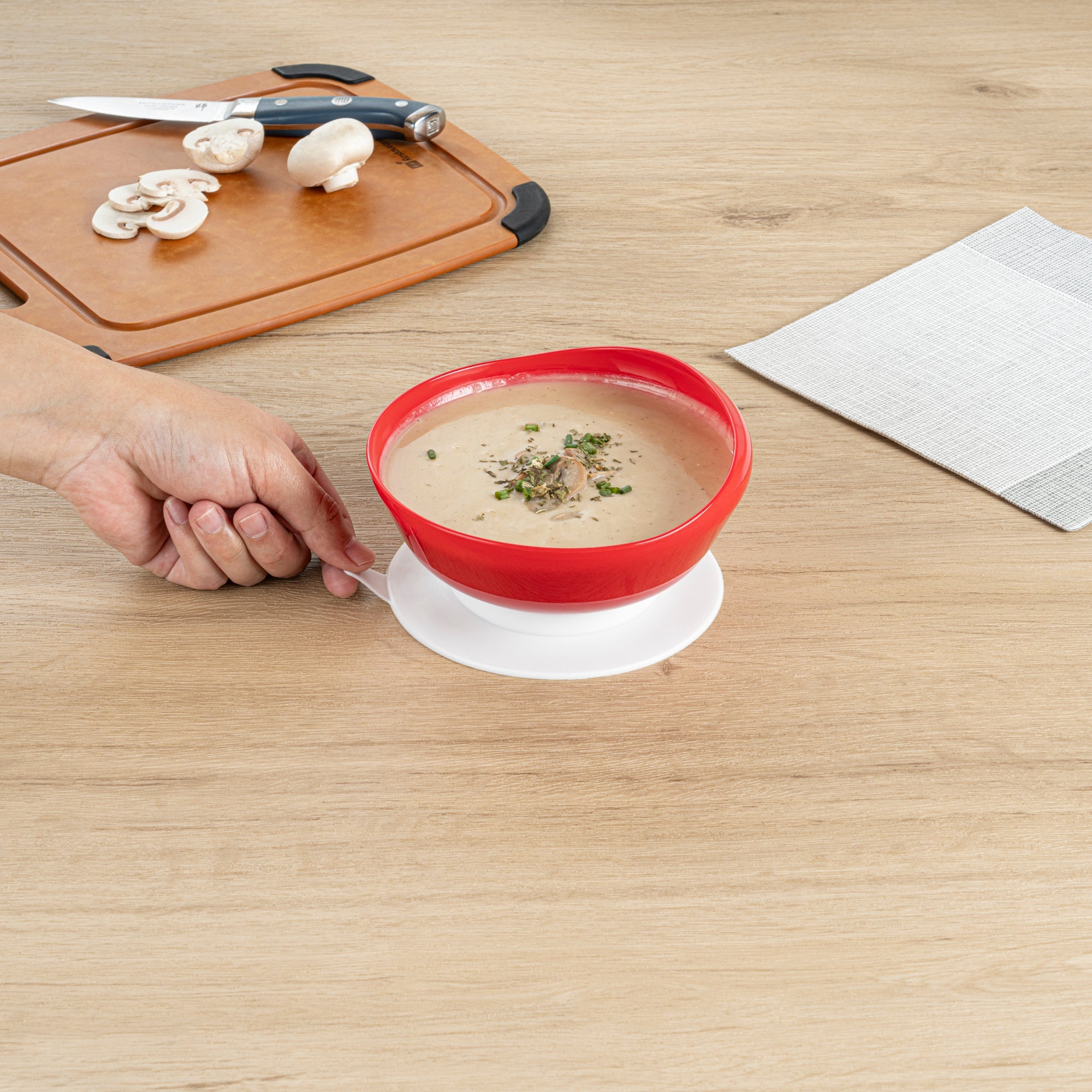 Adapt Tek 19 oz Round Red Plastic Scoop Bowl - Spillproof, with Suction Base - 5 3/4" x 5 3/4" x 3" - 1 count box