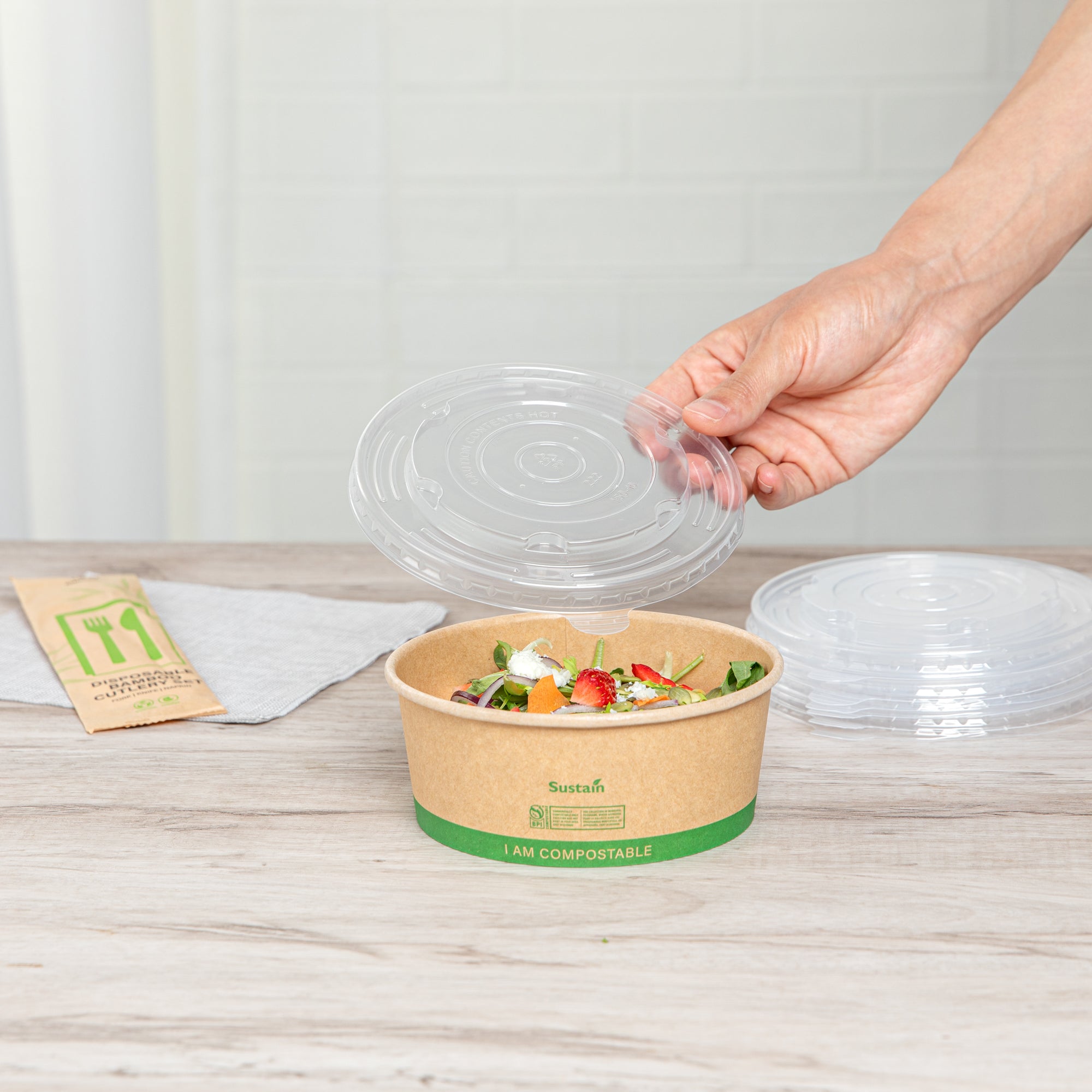 Sustain Round Clear Plastic Lid - Fits 17, 25 & 34 oz Take Out Container - 200 count box