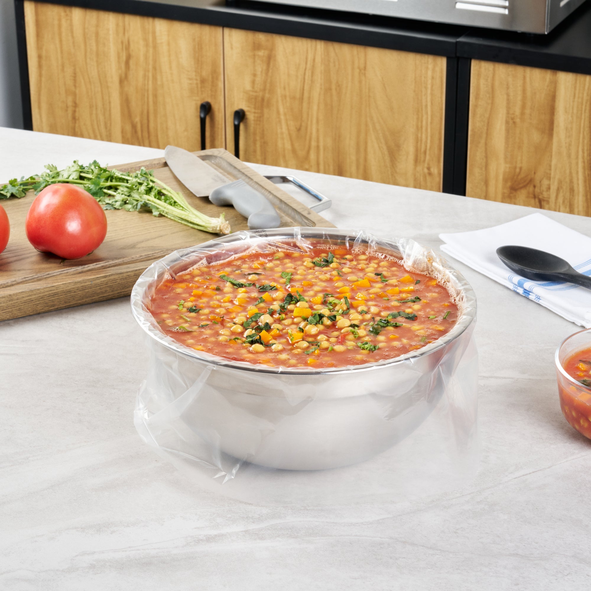 Fresh Hero Round Nylon Pan Liner - Fits 9 and 11 qt Round Pans - 18" x 20" - 100 count box