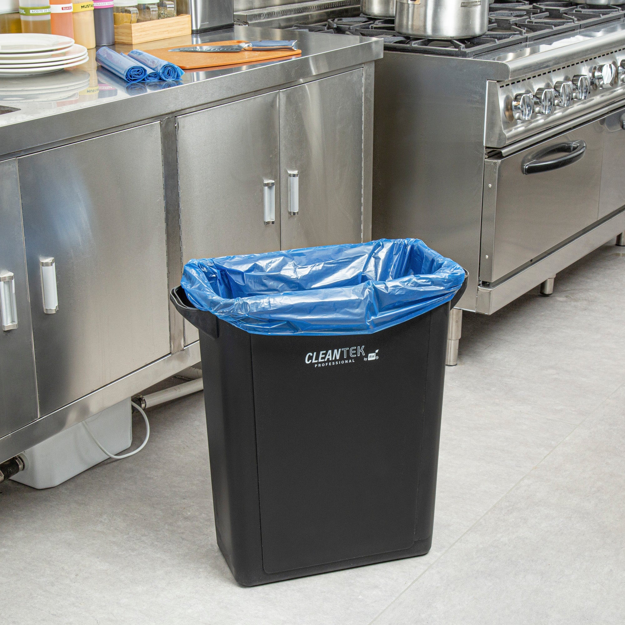 Clean Tek Professional 33 Gal Blue Plastic Recycling Trash Liner - Linear Low Density, 1 mil - 33" x 39" - 150 count box