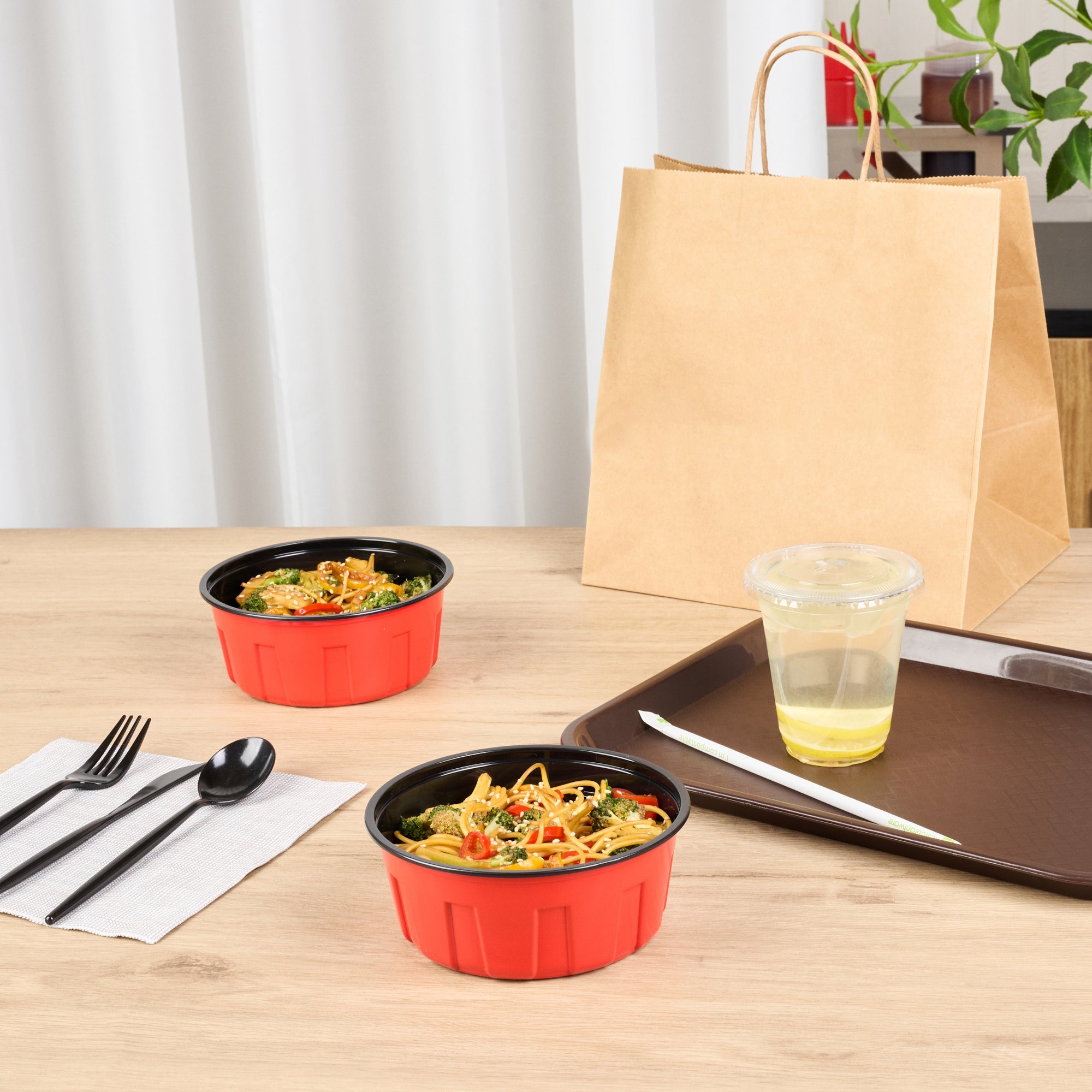 Bento Tek 23 oz Round Red Plastic To Go Box - Microwave-Safe - 6" x 6" x 2 1/2" - 50 count box