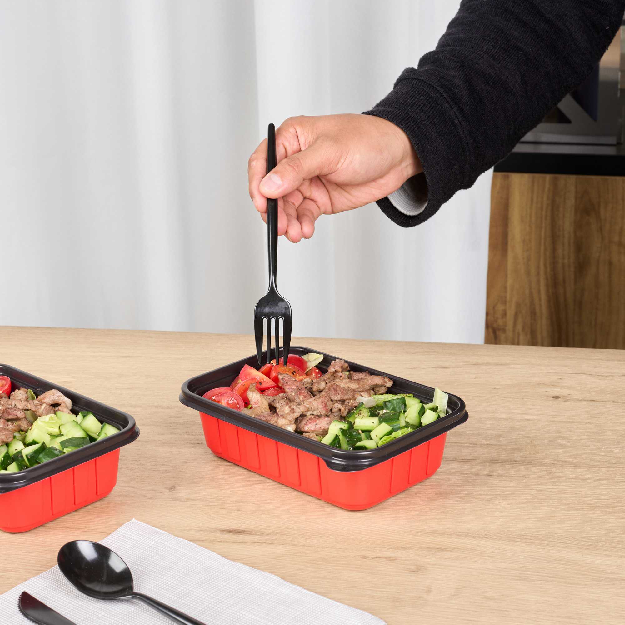 Bento Tek 22 oz Rectangle Red Plastic To Go Box - Microwave-Safe - 7 1/4" x 4 3/4" x 2" - 200 count box