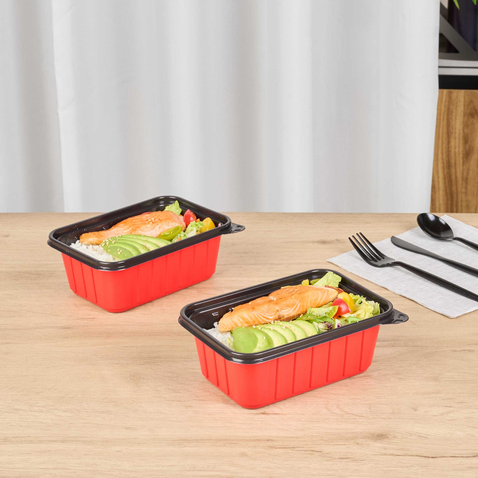 Bento Tek 30 oz Rectangle Red Plastic To Go Box - Microwave-Safe - 7 1/4" x 4 3/4" x 2 3/4" - 50 count box