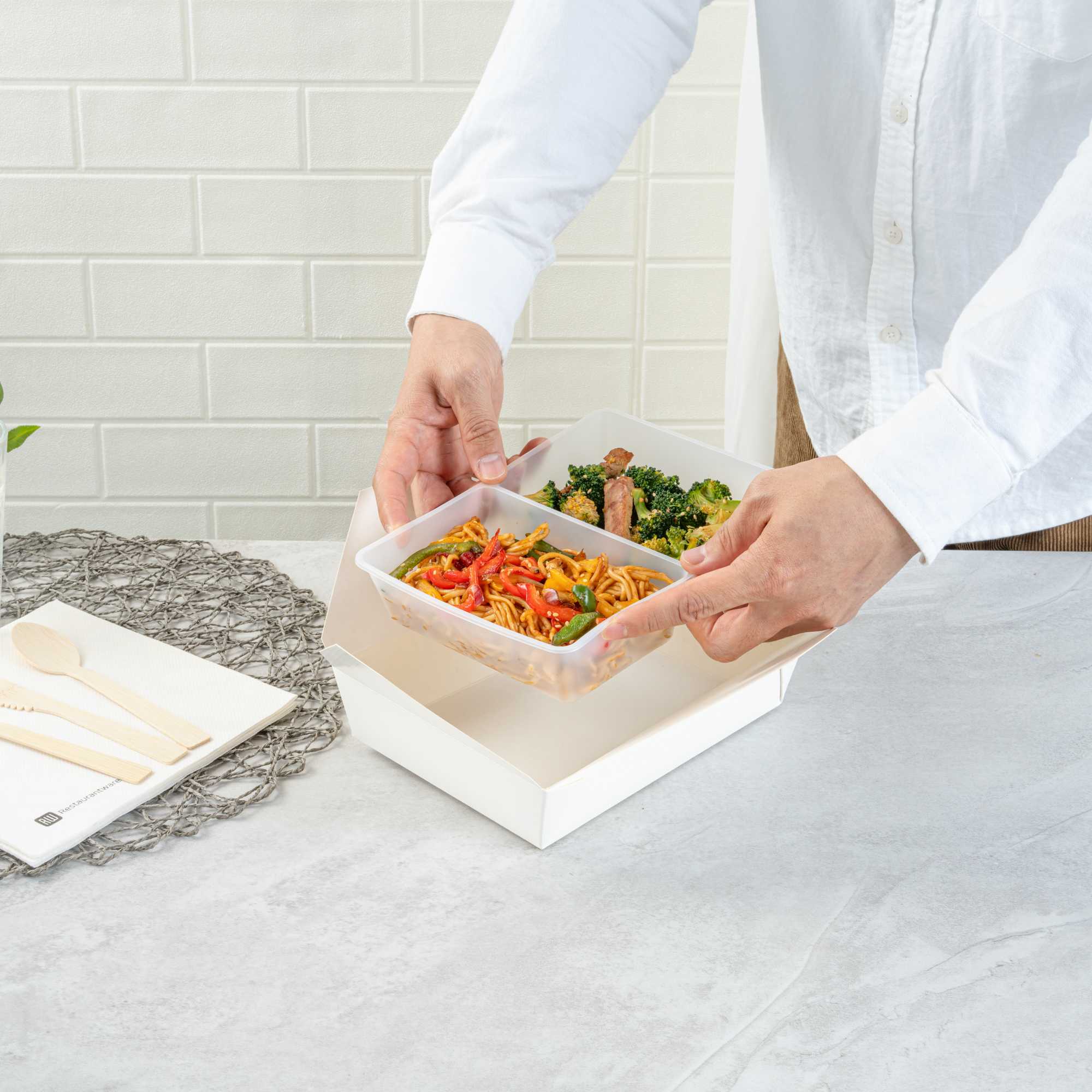 Bio Tek 43 oz White Plastic 2-Compartment Insert Tray - Fits 49 / 71 / 98 Bio Box Take Out Container, Microwave-Safe - 50 count box