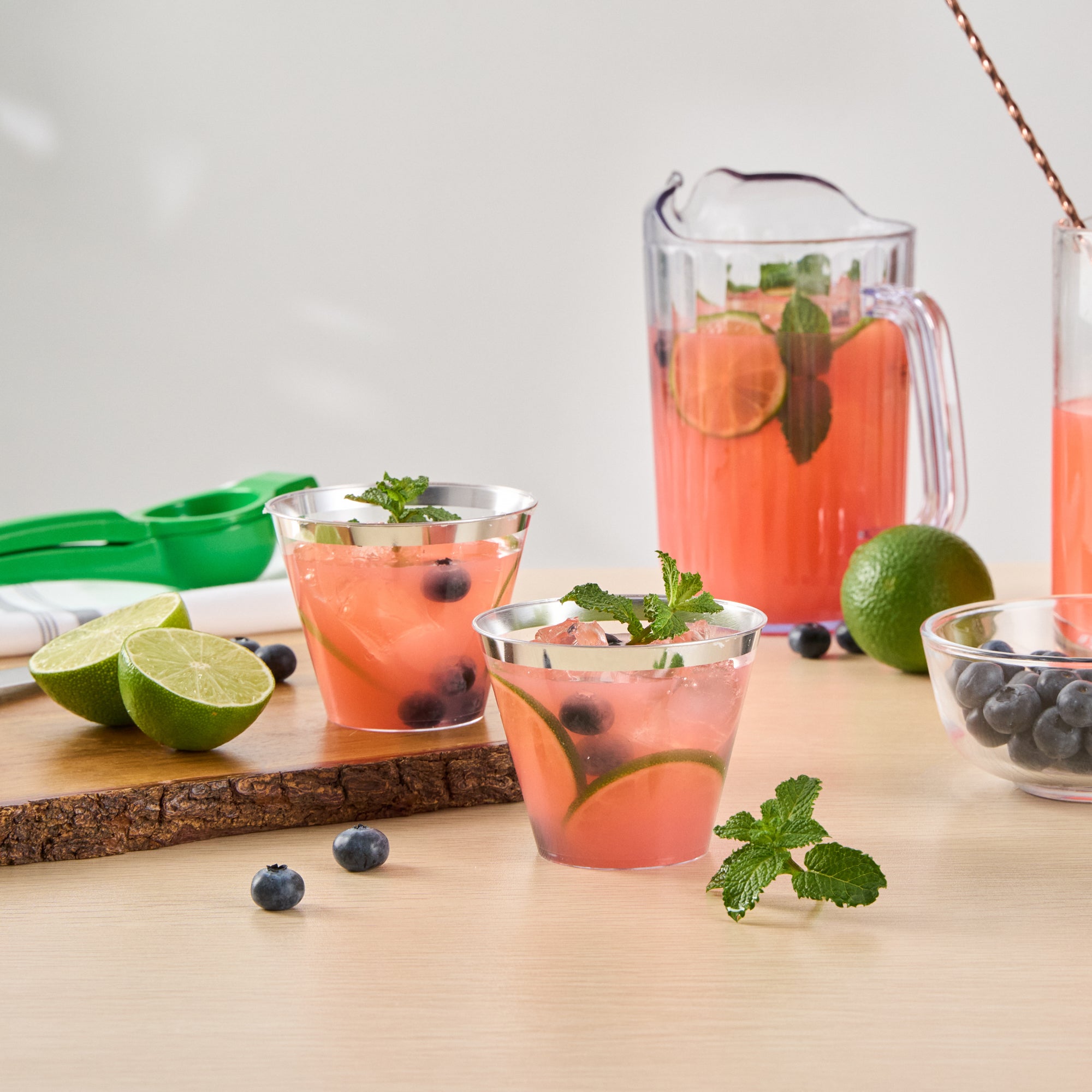 Chef 101 9 oz Clear Plastic Tumbler - with Silver Rim - 3 1/2" x 3 1/2" x 2 3/4" - 500 count box