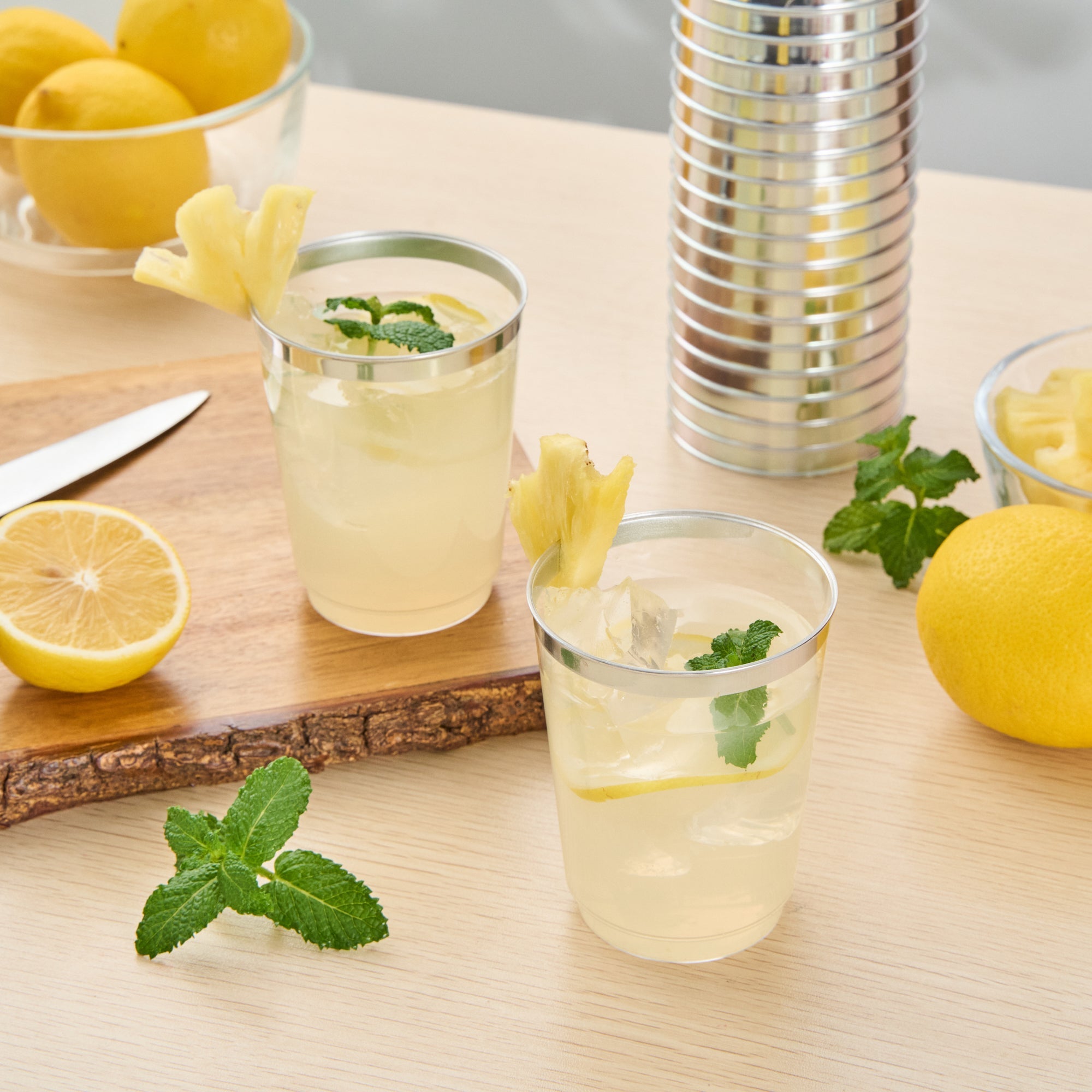Chef 101 10 oz Clear Plastic Tumbler - with Silver Rim - 3" x 3" x 3 3/4" - 20 count box