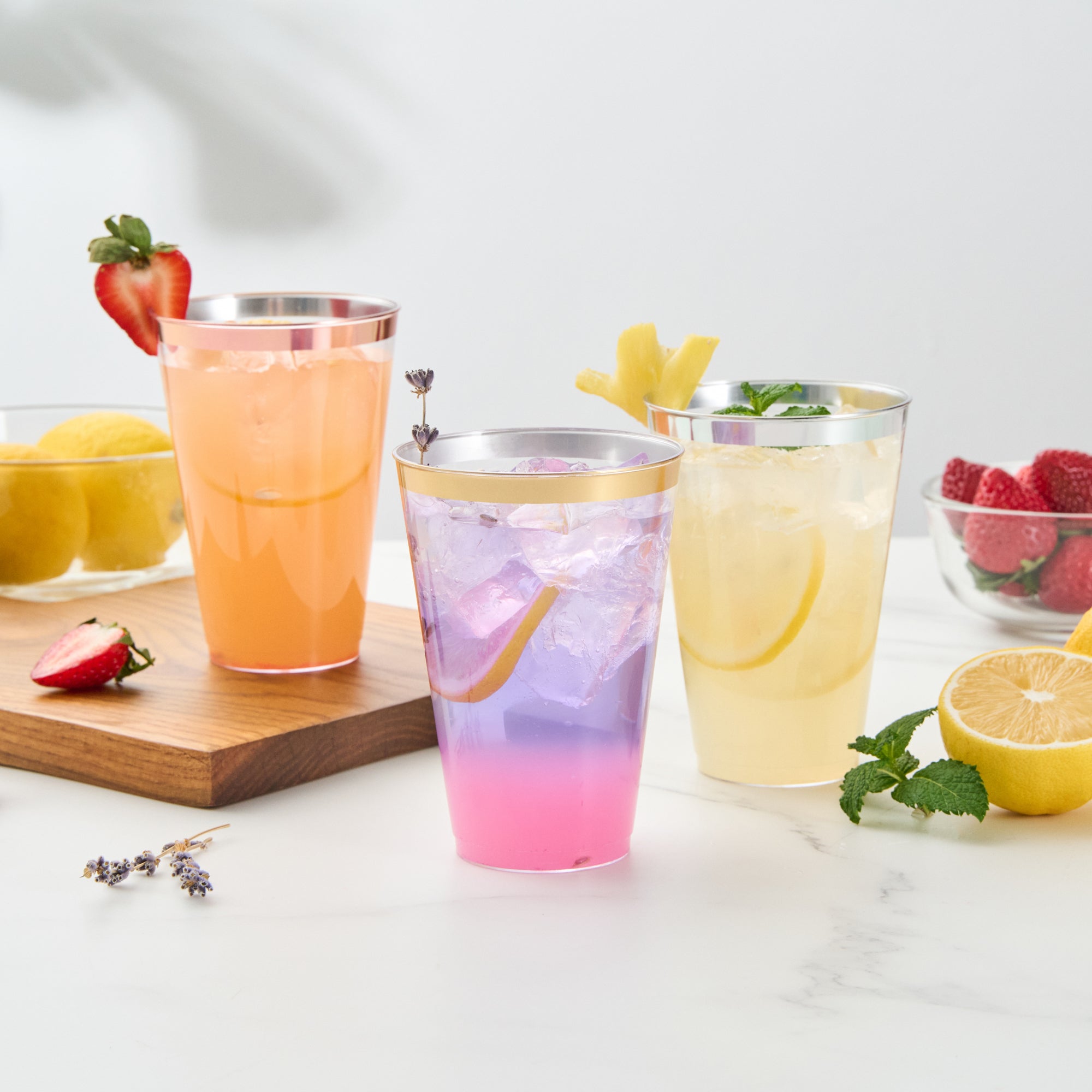 Chef 101 14 oz Clear Plastic Tumbler - with Gold Rim - 3 1/4" x 3 1/4" x 4 3/4" - 20 count box