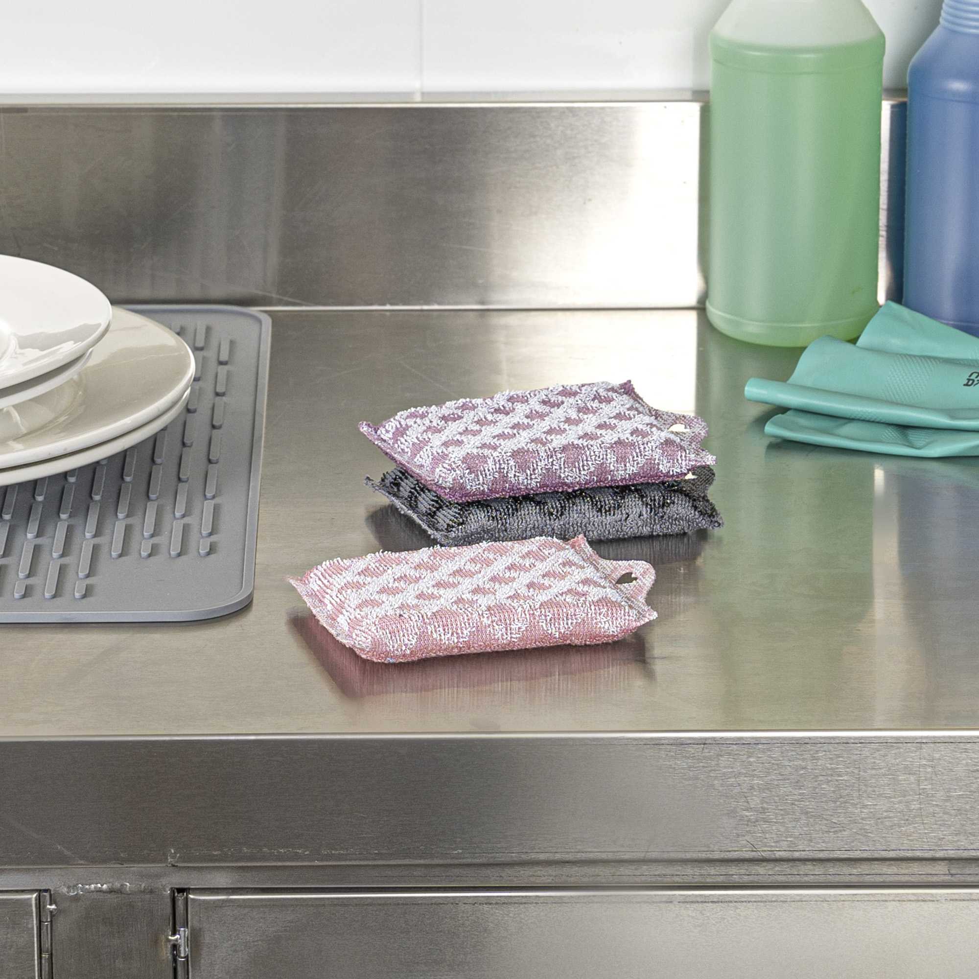 Clean Tek Professional Dual-Sided Multi-Purpose Assorted Scrub Sponge - Diamond Pattern, Non-Scratch - 5 1/4" x 3 1/2" x 3/4" - 3 count box