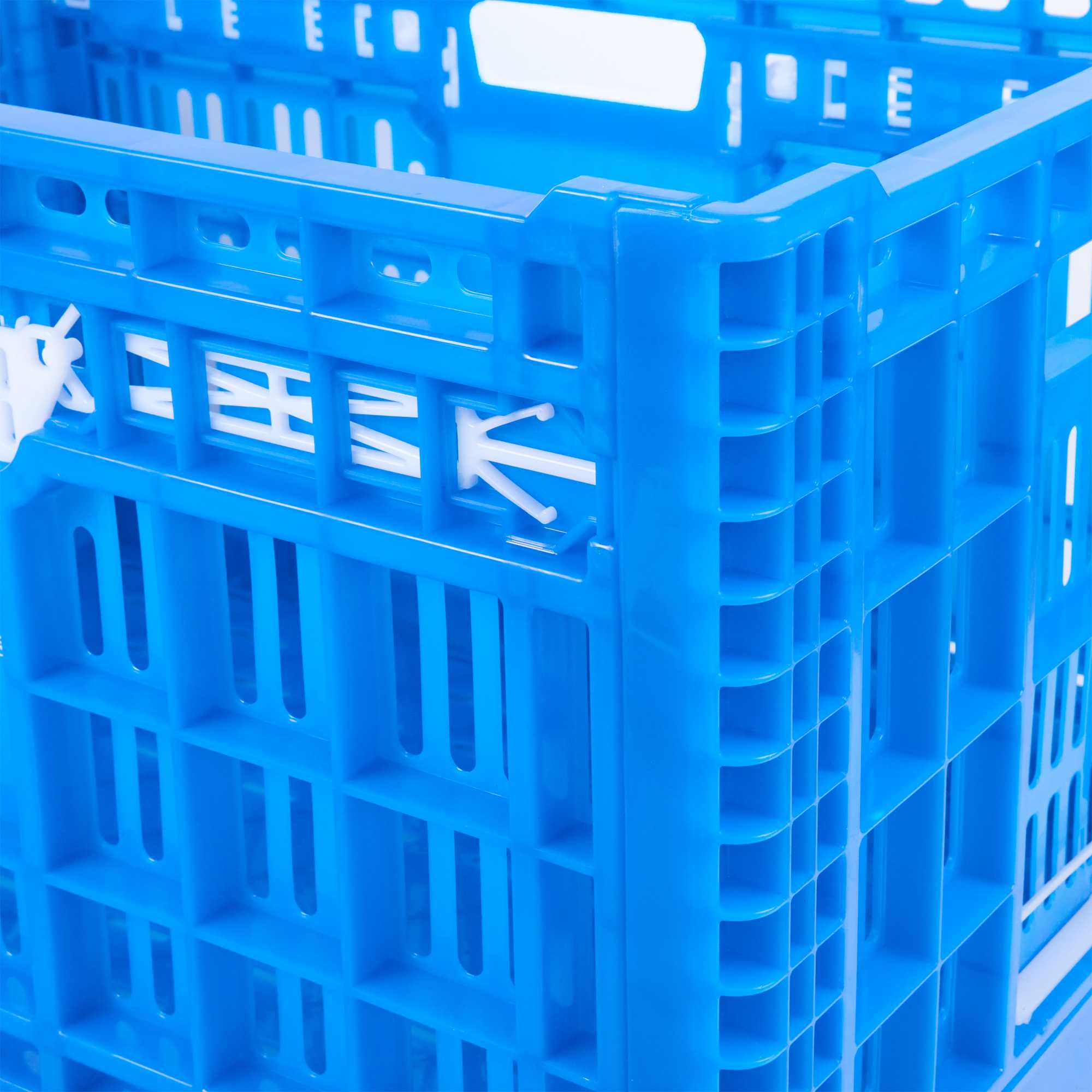 Cater Tek Rectangle Blue Plastic Collapsible Crate - Vented, Stackable - 23 3/4" x 15 3/4" x 11 3/4" - 10 count box